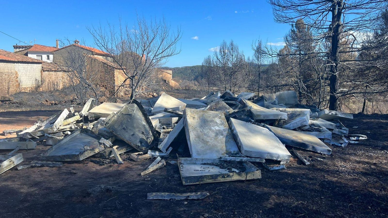 Bucs d’apicultura a la zona després de l'incendi