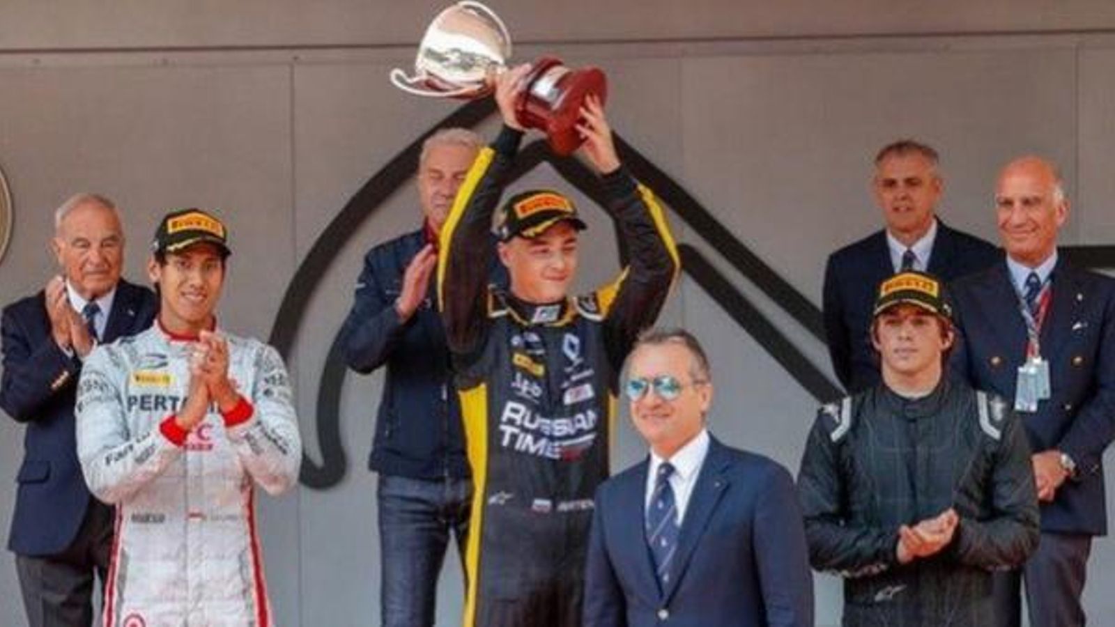 El podi a Mònaco F-2