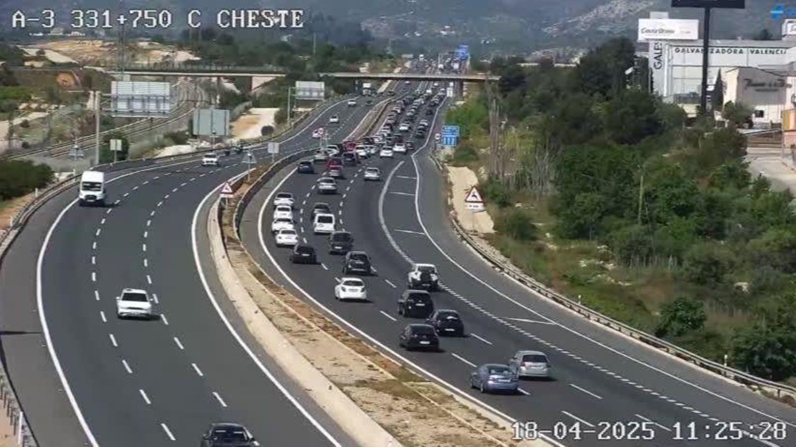 Aspecte que presentava l'autovia A-3, al seu pas per Xest, en direcció a València