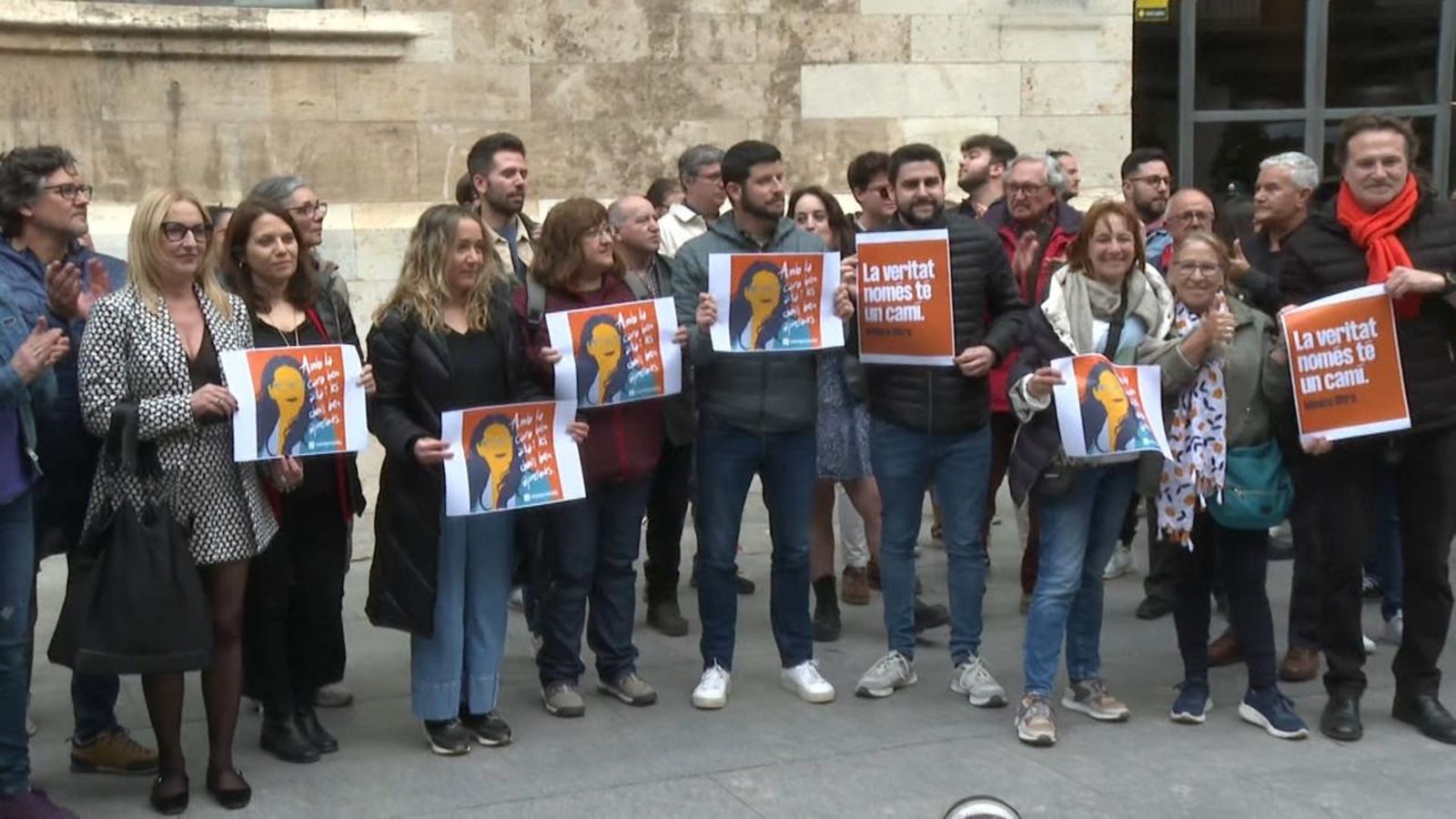 Concentració en suport a Mónica Oltra