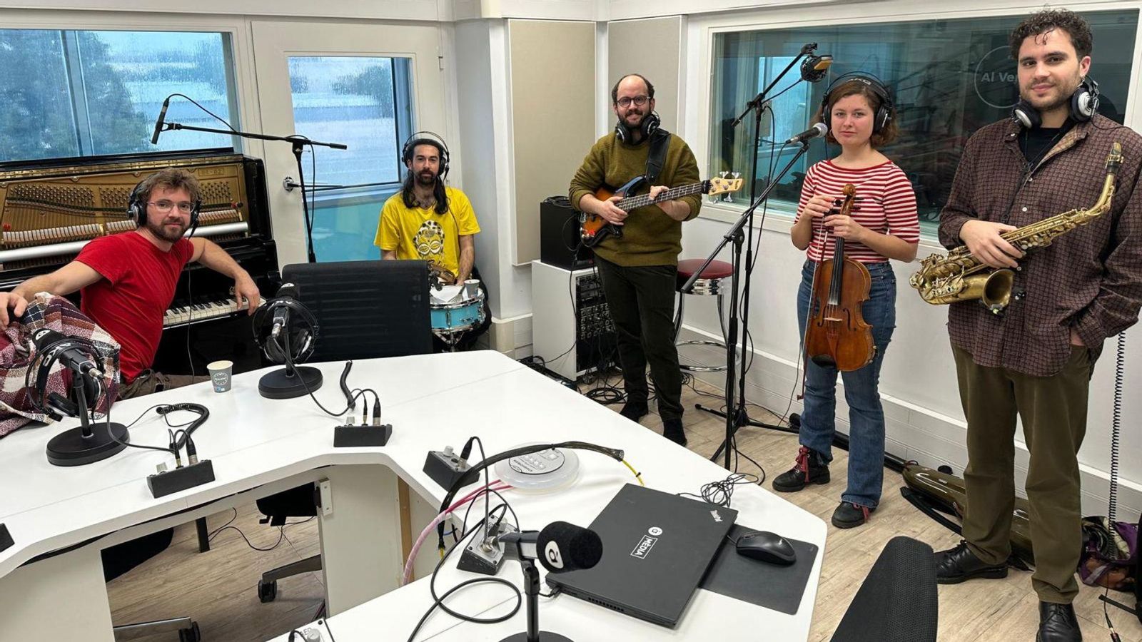 05.03.2025 | Música en directe amb Xaloq