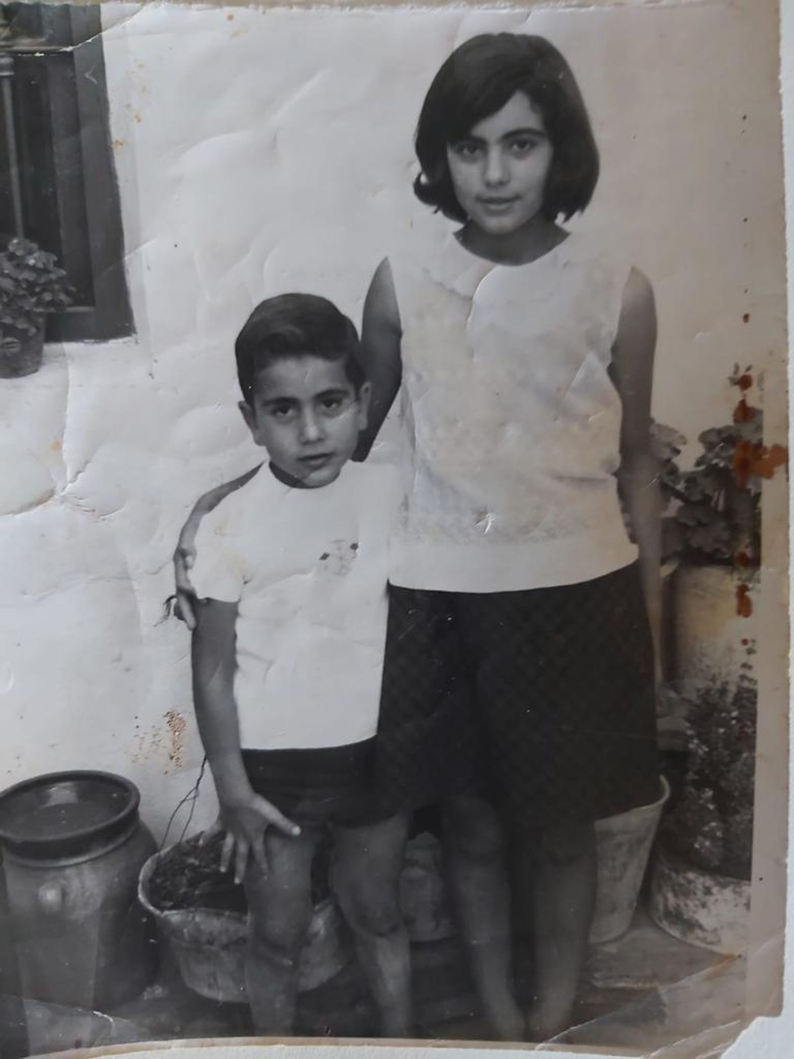 Juan Vicente Piqueras amb la seua germana Candela