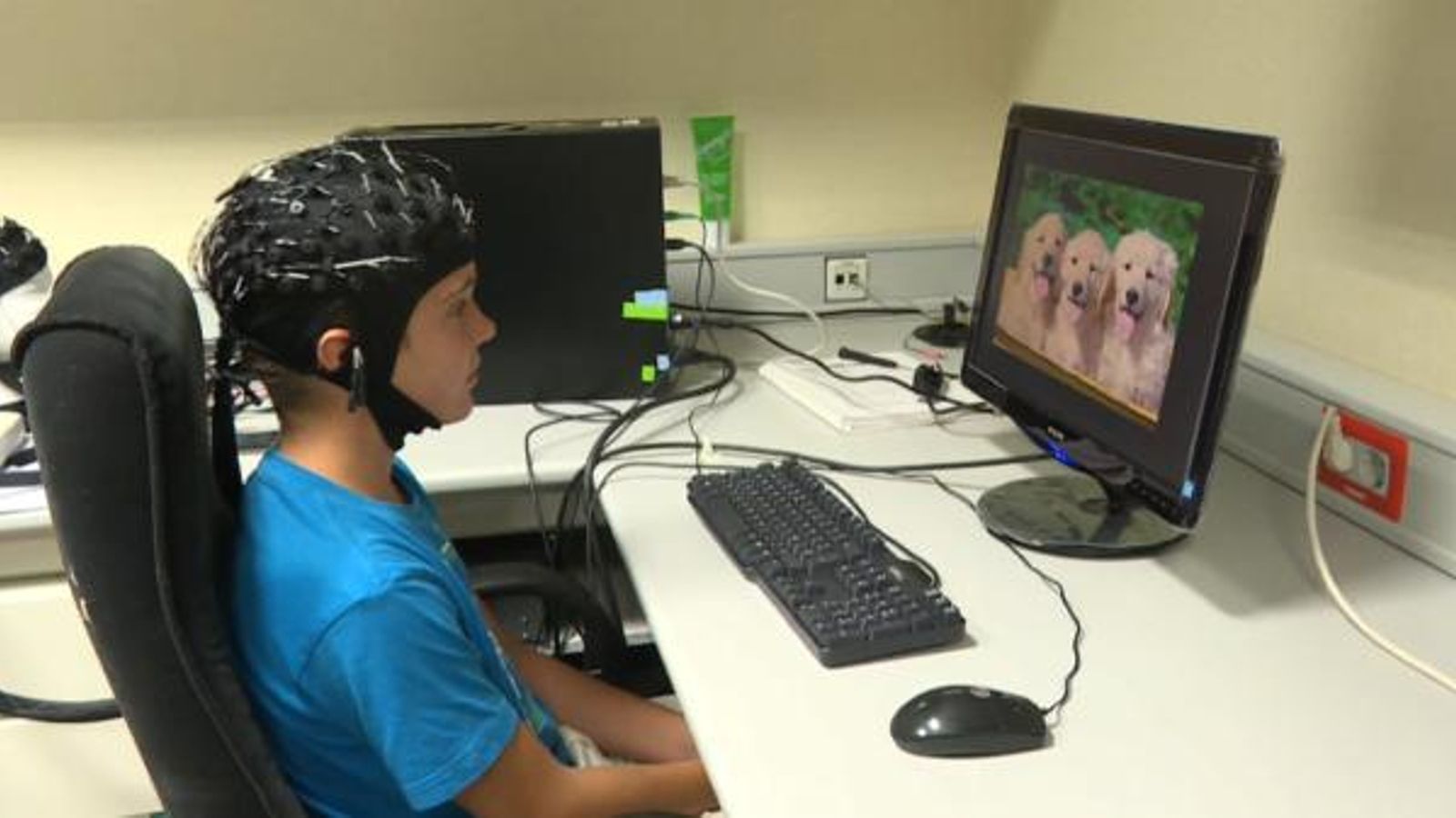 Iván té 12 anys i és un dels participants en l'estudi del Grup de Neuroengenyieria Biomèdica Iván té 12 anys i és un dels participants en l'estudi del Grup de Neuroengenyieria Biomèdica