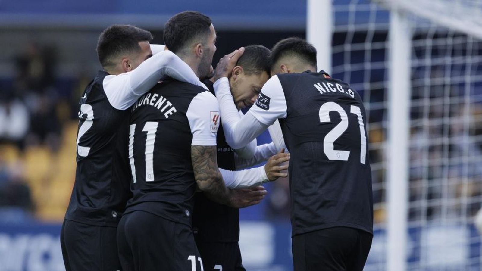 Els jugadors de l'Elx celebren el segon gol