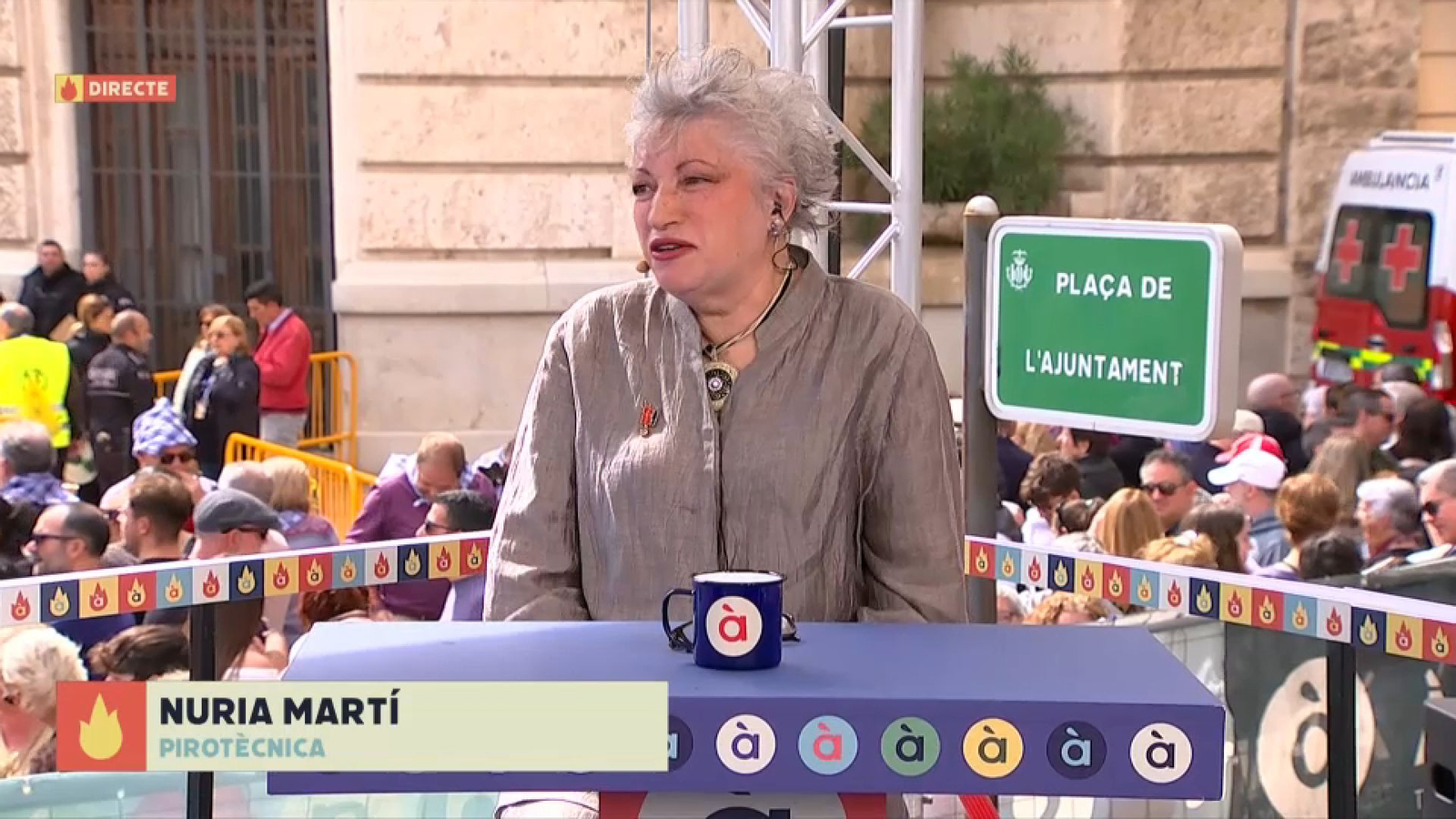 Nuria Martí s'acomiada del seu públic en la mascletà del 2025