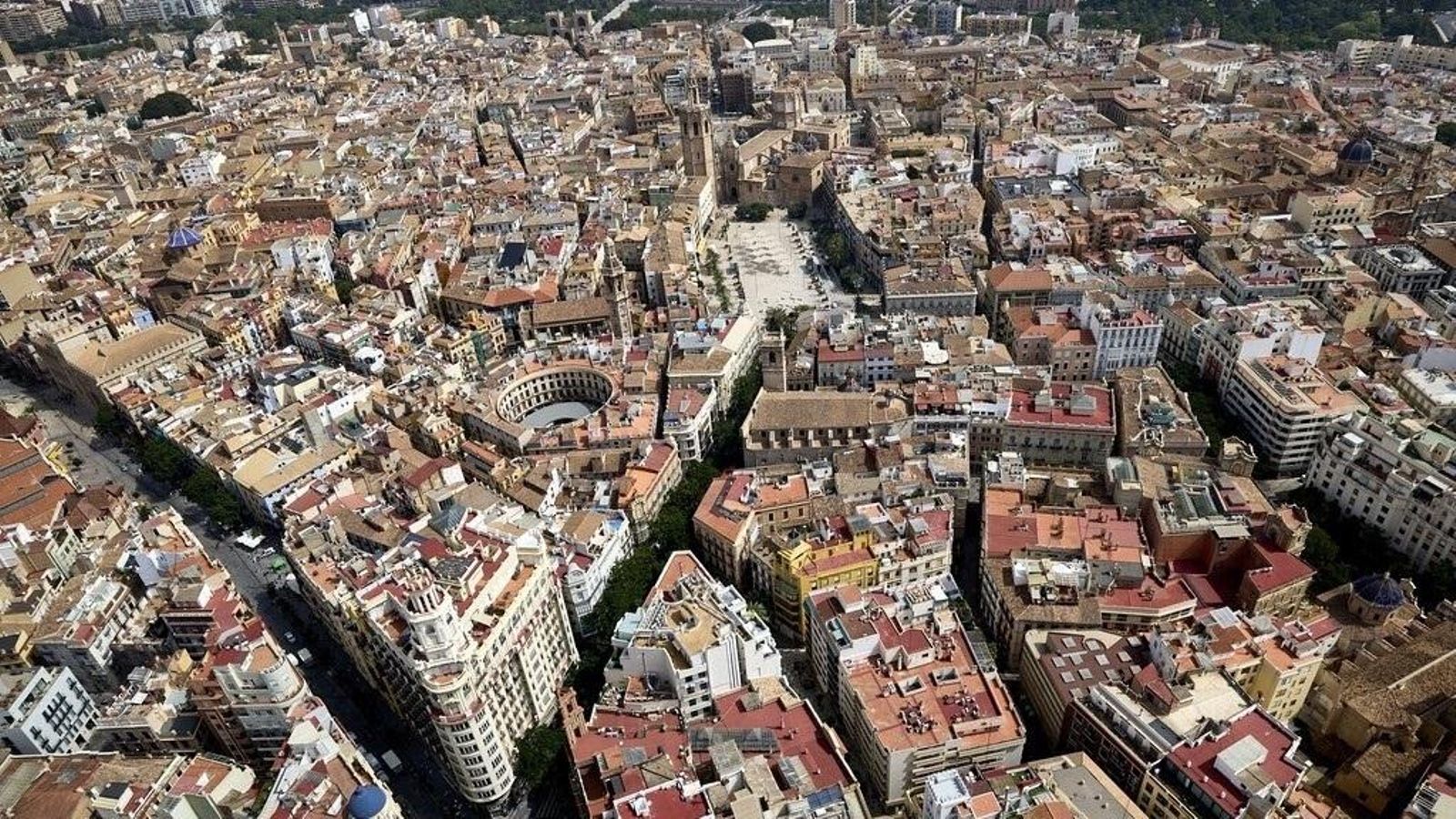Fotografia amb una vista aèria de la ciutat de València