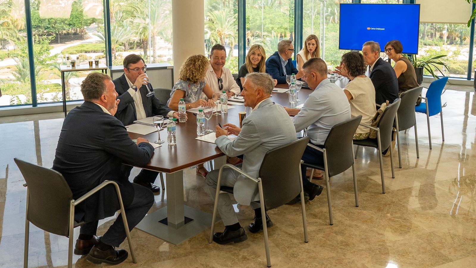 reunió del seu Comité de Negoci de Caixa Ontinyent