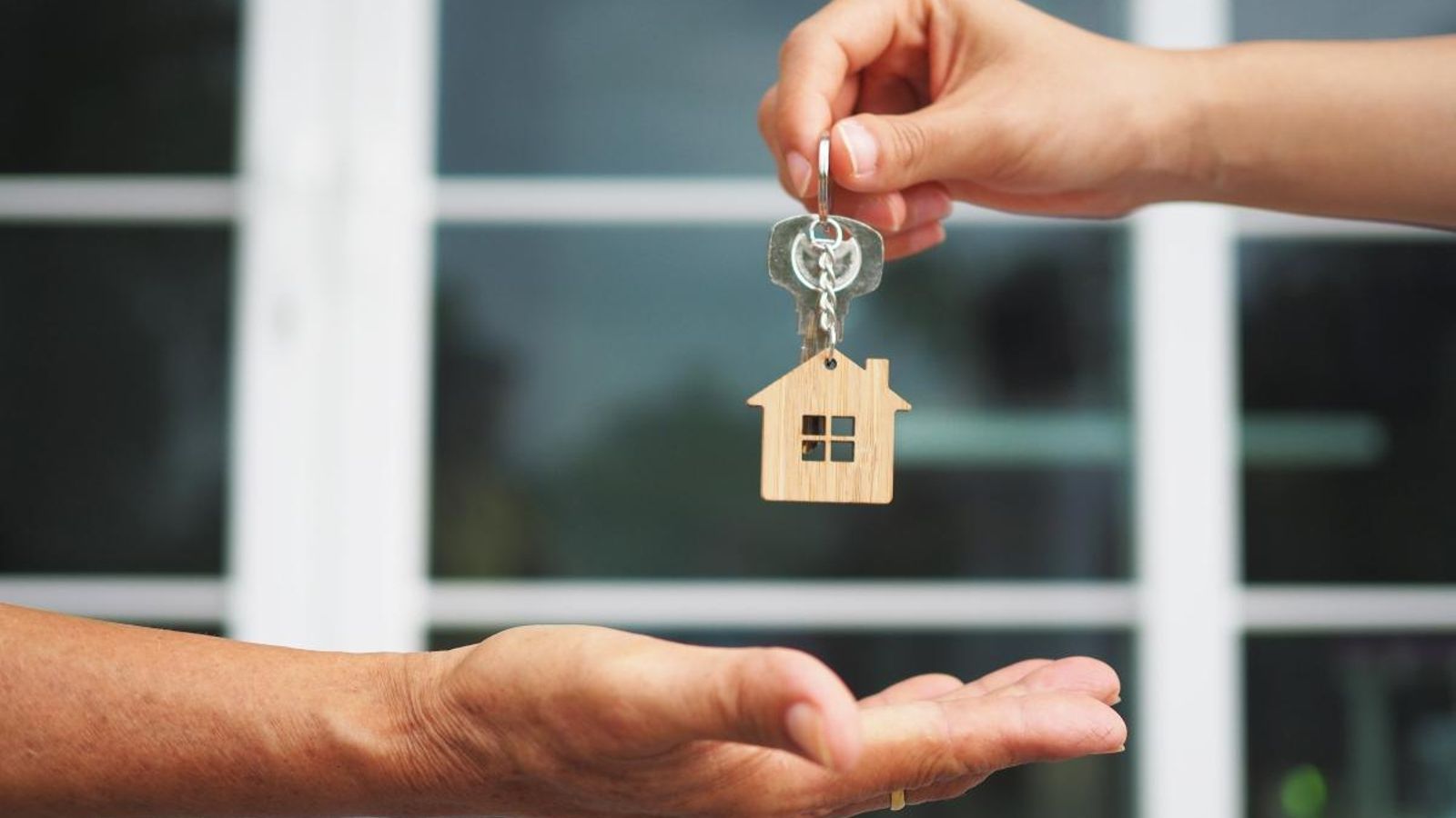 Comprar un habitatge a la Comunitat Valenciana requereix 5,6 anys del salari brut