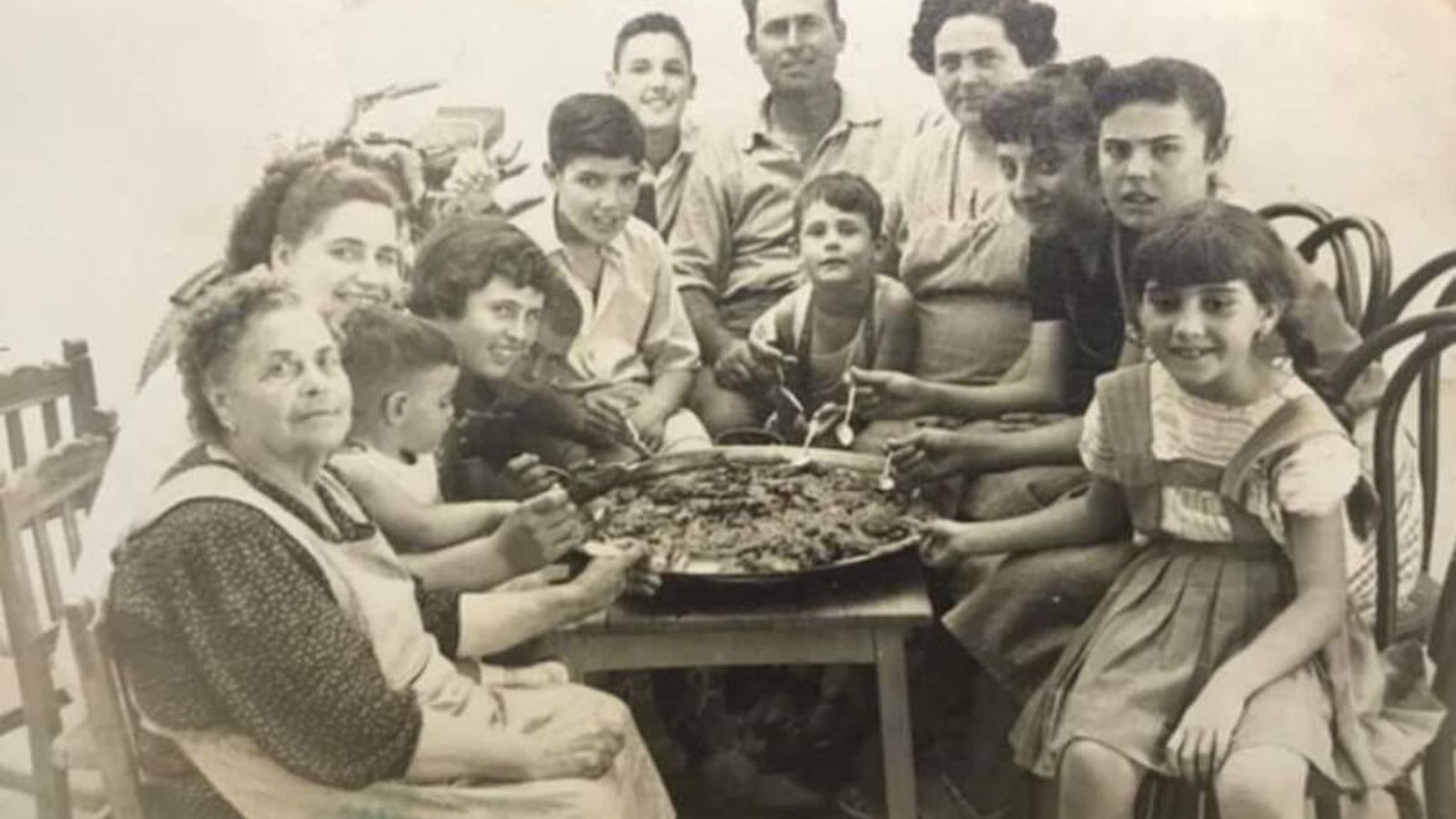 25.04.2024 | "Obrim meló" amb Ximo Carrión. Arrossos tradicionals: hi ha vida més enllà de la paella valenciana