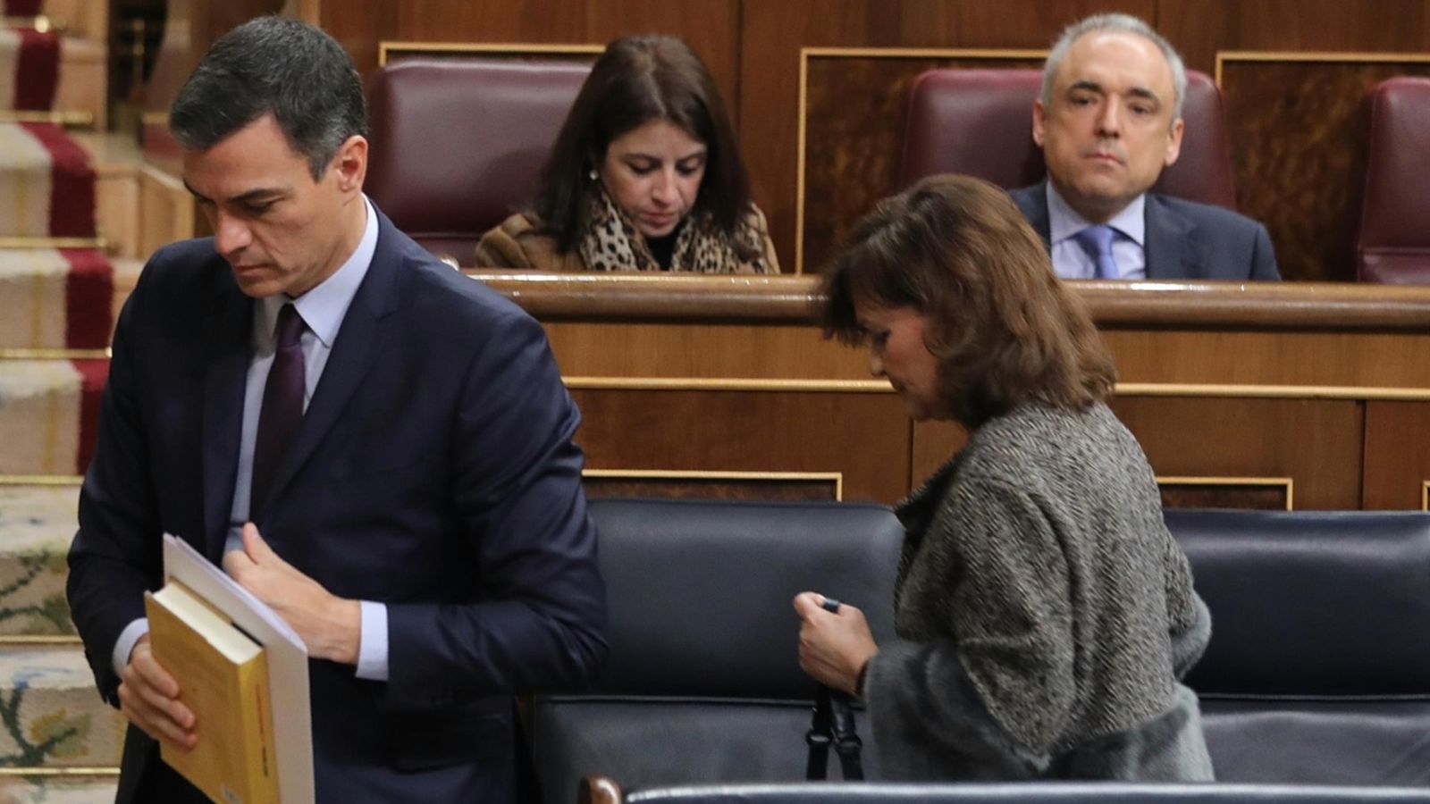 El president Pedro Sánchez i la vicepresidenta Carmen Calvo, en una imatge d'arxiu