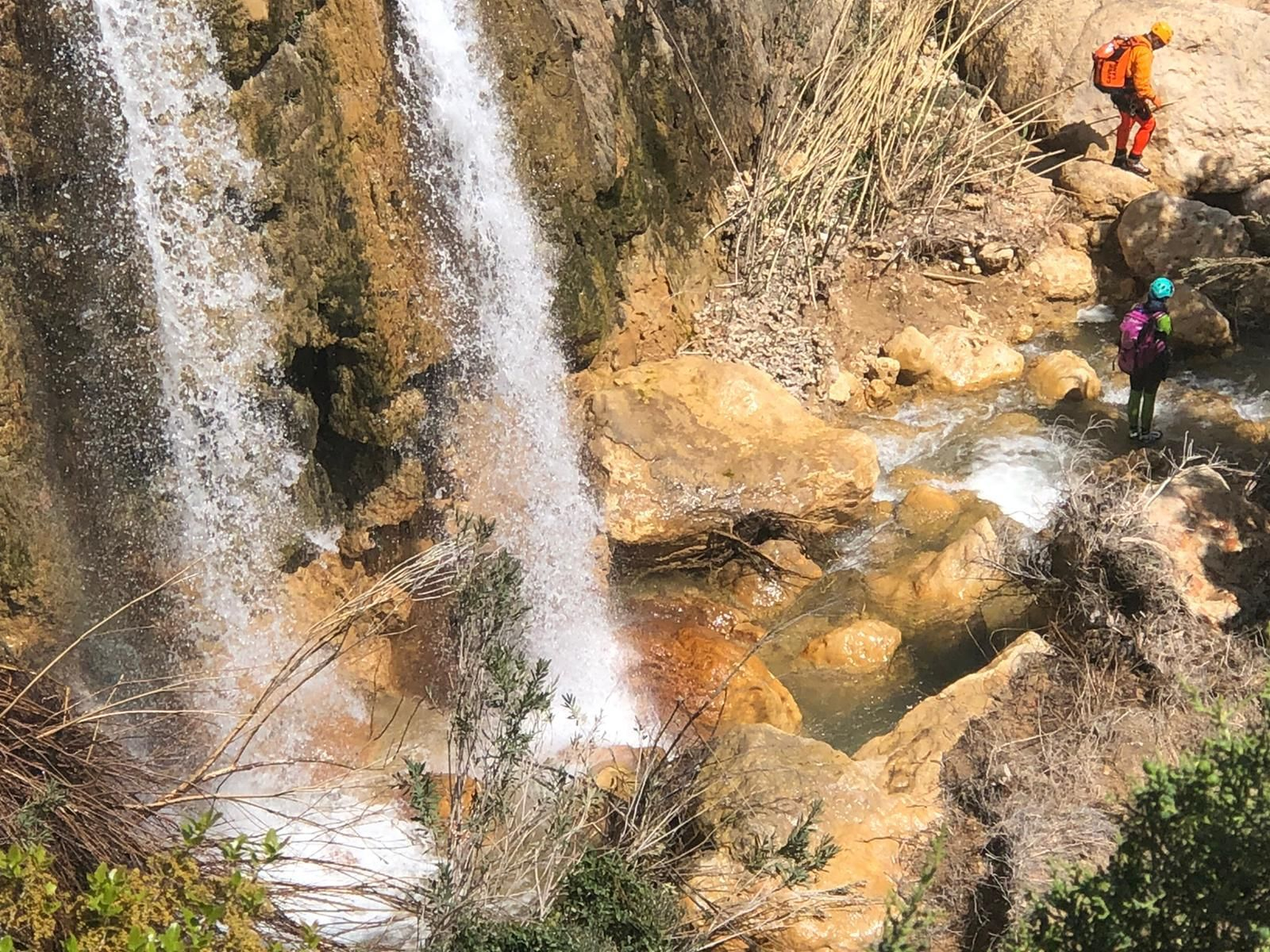 La dona s'ha torçat el turmell mentre practicava senderisme