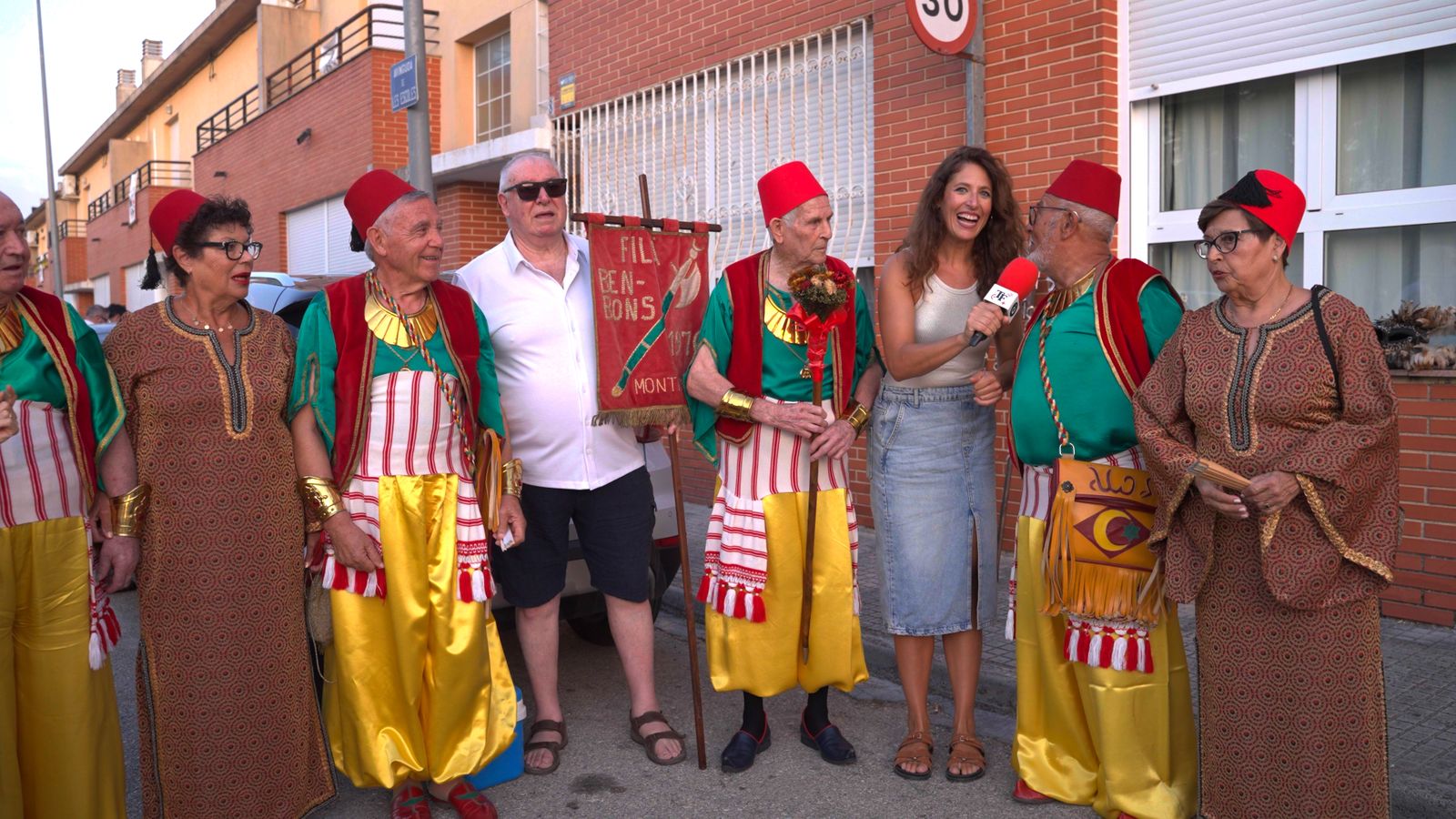 Nerea Camps amb els festers de Montaverner