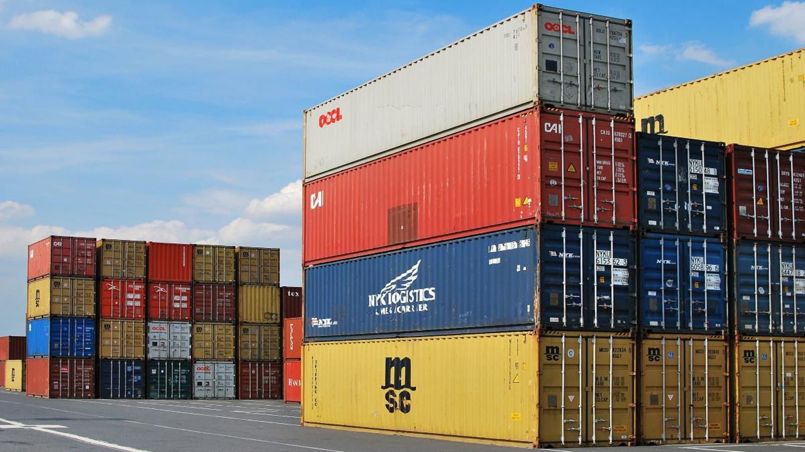 Cada vegada són més els contenidors que apleguen al port de València amb transport ferroviari