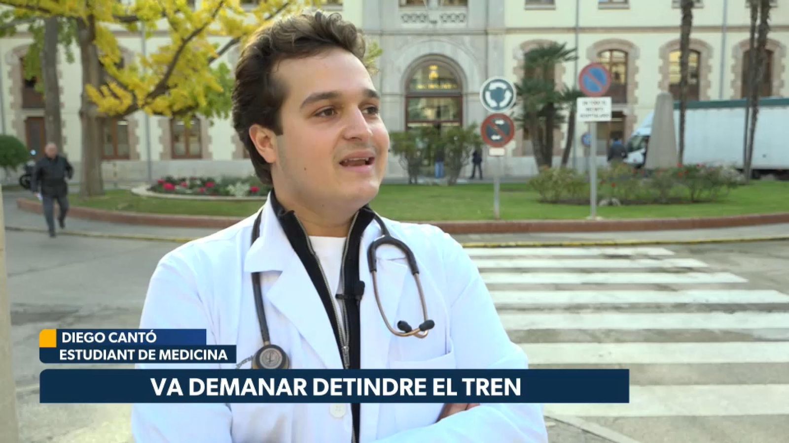 Videonotícia de l'estudiant de Medicina d'Alacant que ha salvat una pacient abans d'acabar la carrera