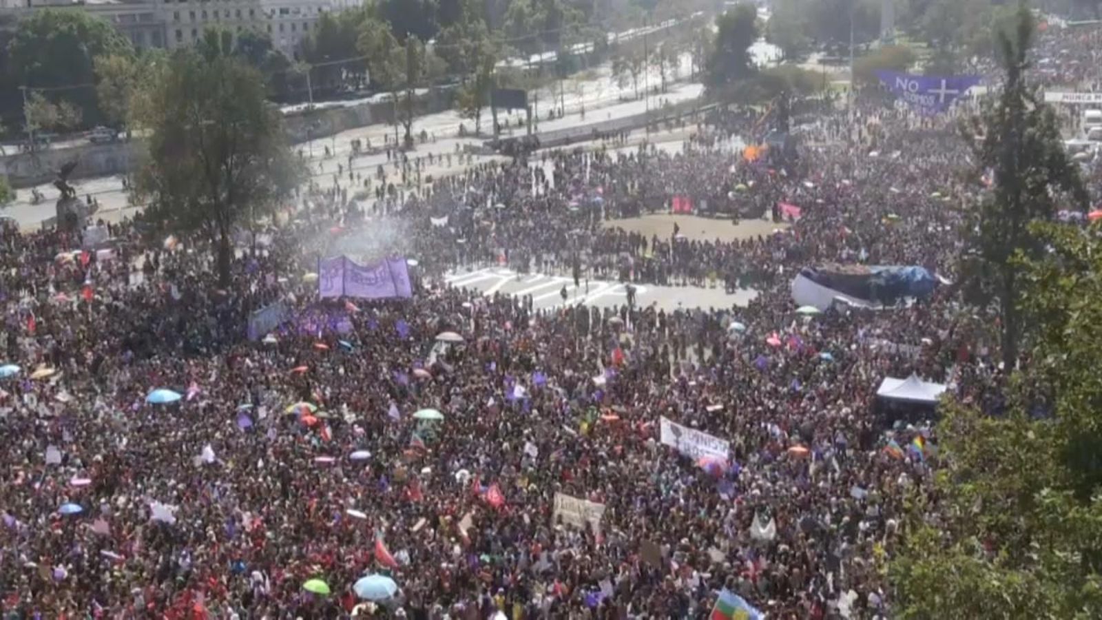 VÍDEO | Les dones alcen la veu al món