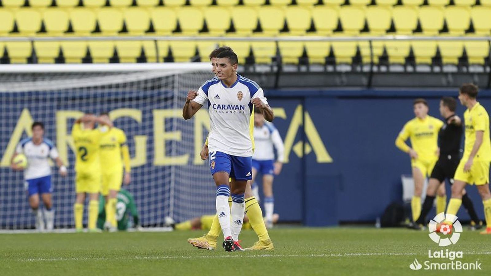 Els jugadors del Saragossa celebren un dels gols