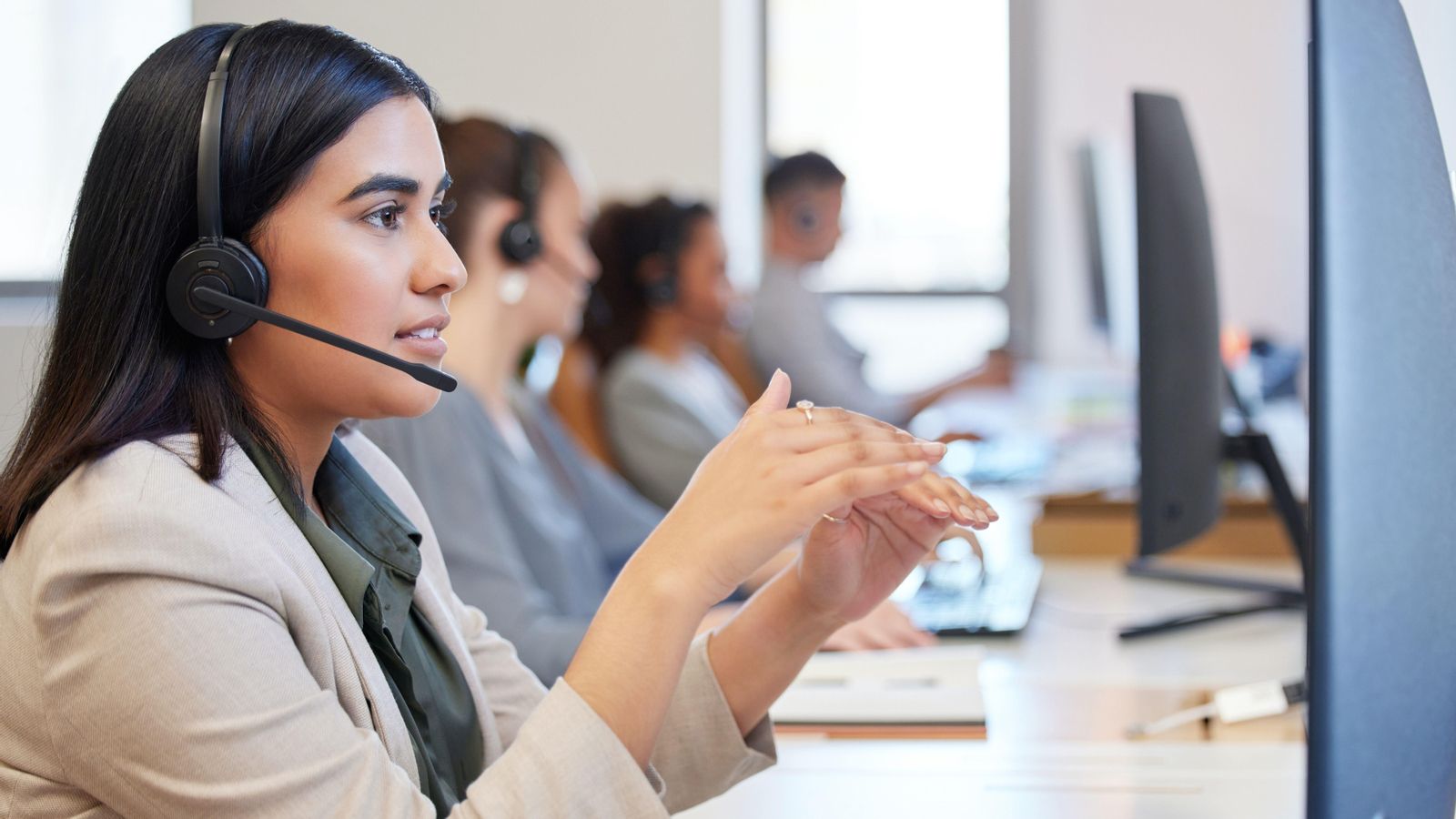 Comercials al telèfon 2466625861