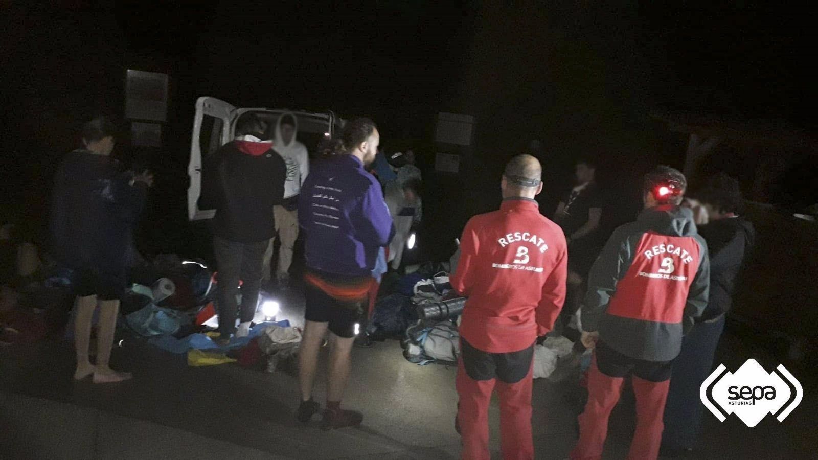 Moment del rescat del grup escaut alacantí a Covadonga