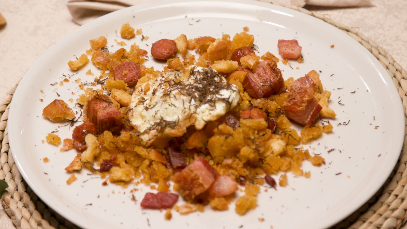 Migas amb tòfona i rostes