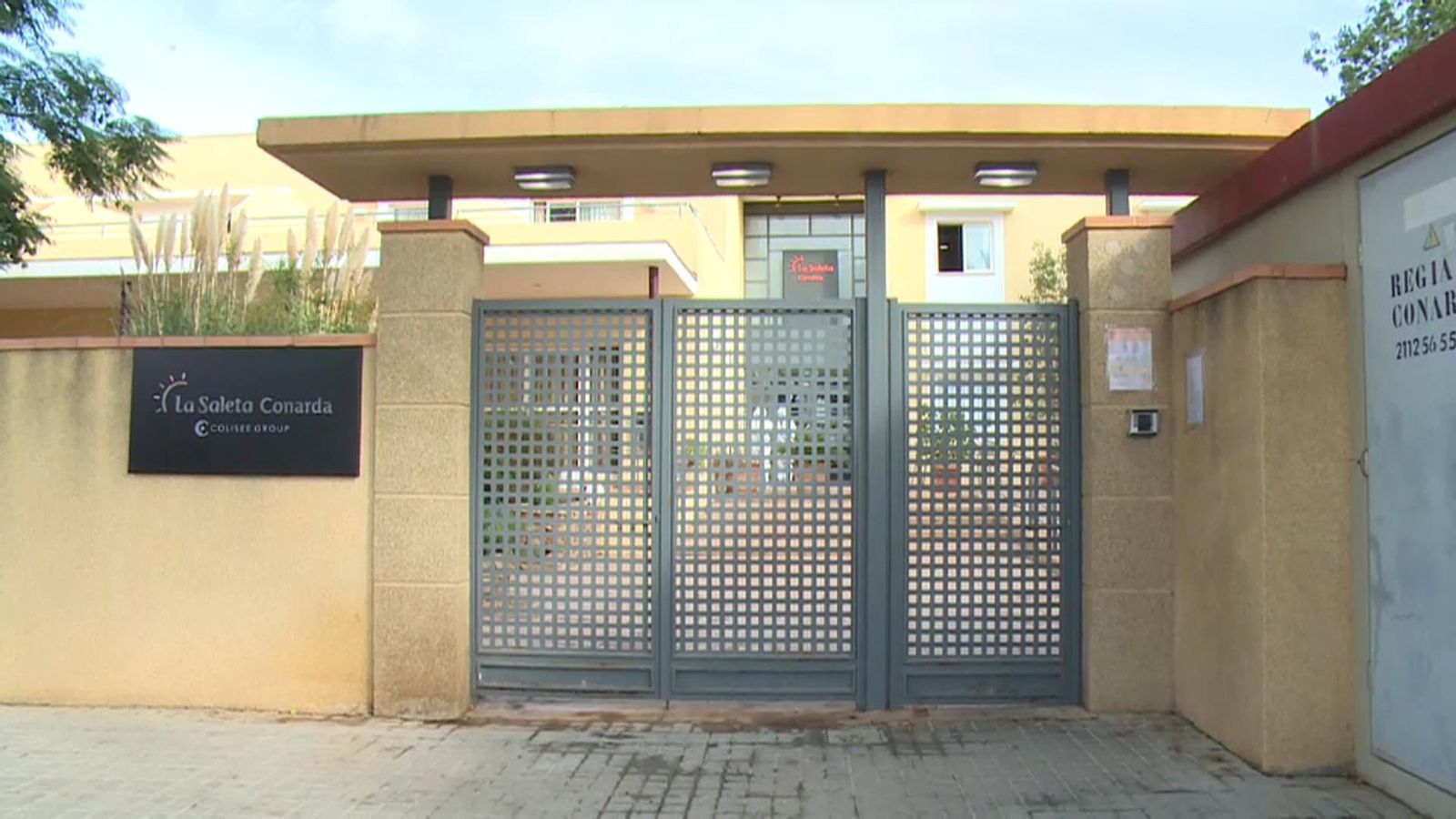 Façana de la residència La Saleta de la Pobla de Vallbona