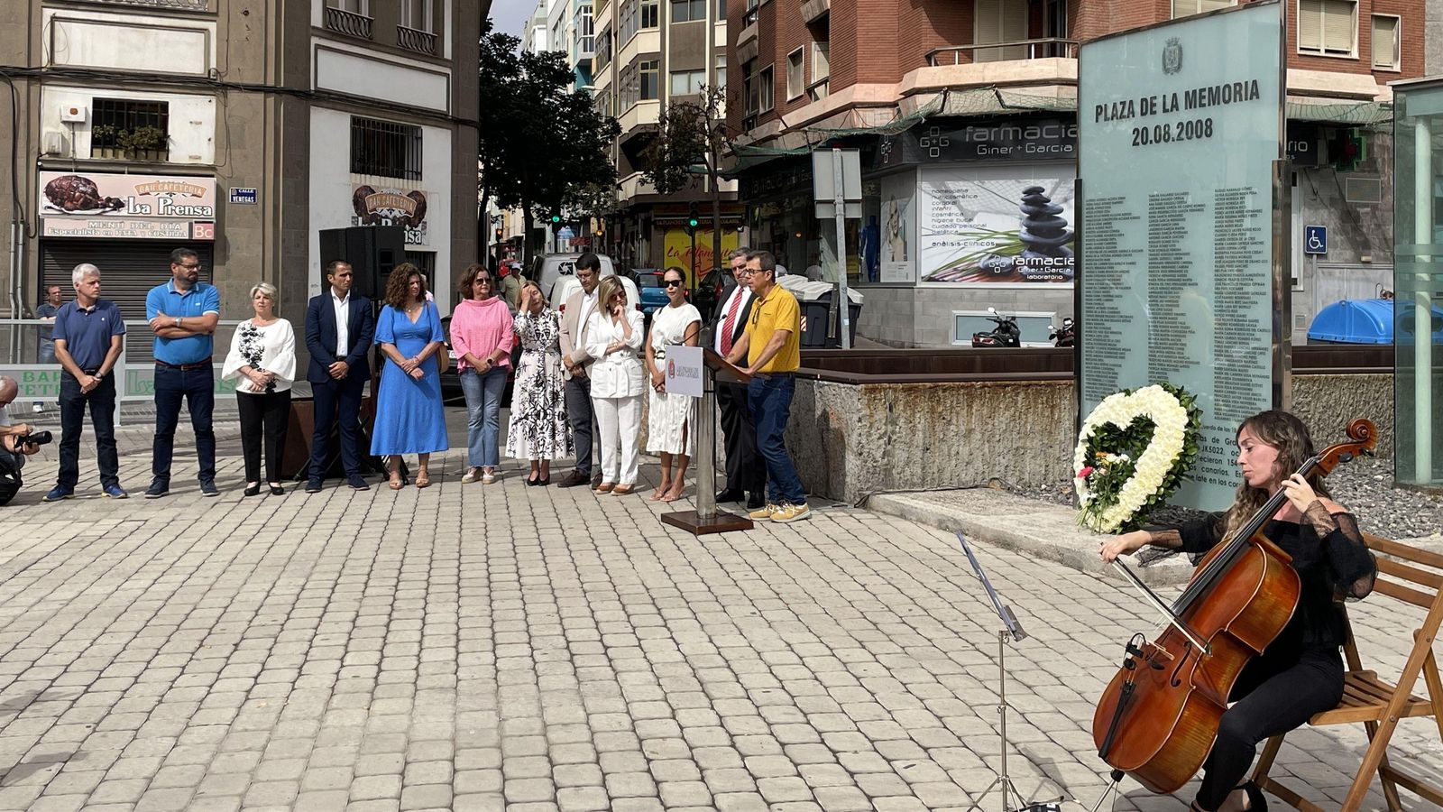 Acte de memòria de les víctimes del vol d'Spanair, aquest dissabte a las Palmas de Gran Canaria