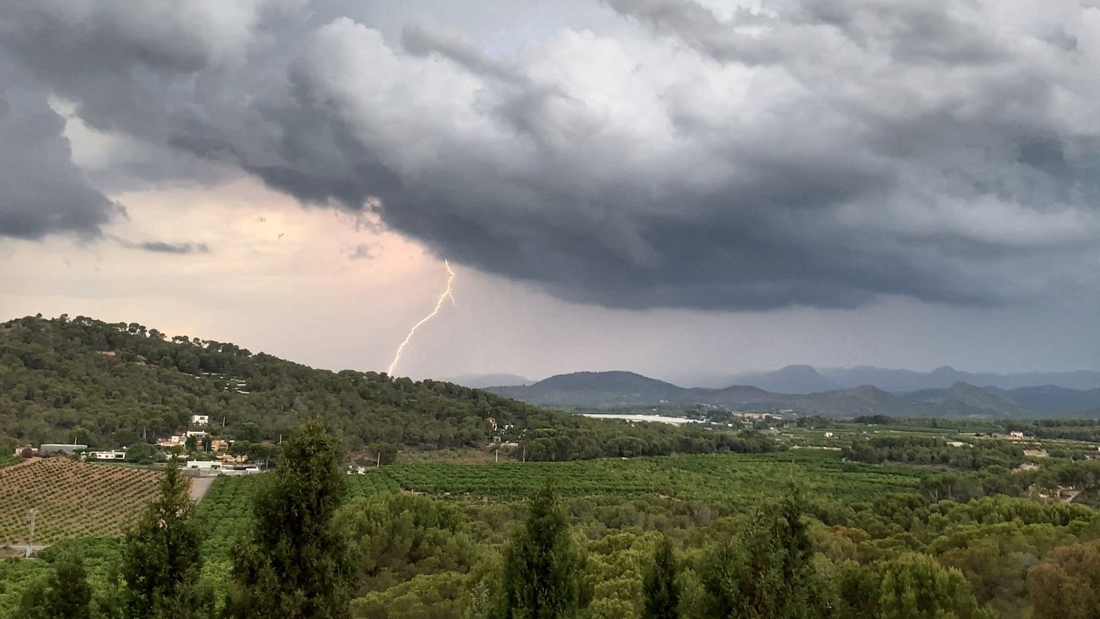 DES DE SAGUNT MIRANT A ESPADÀ