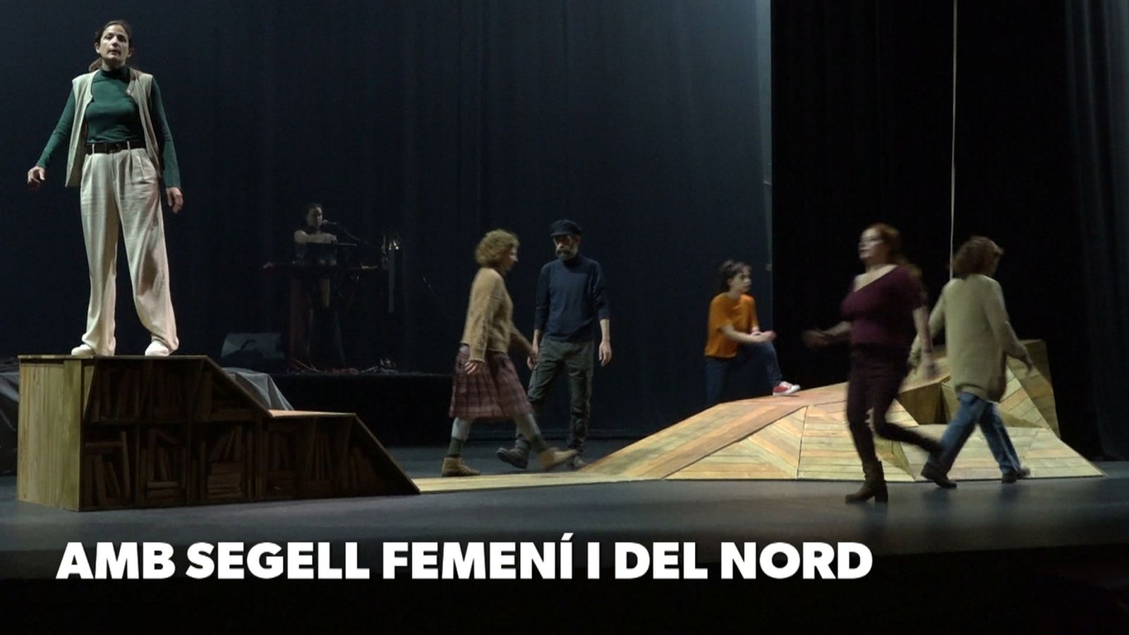 L'equip artístic és majoritàriament dones i de les comarques de nord