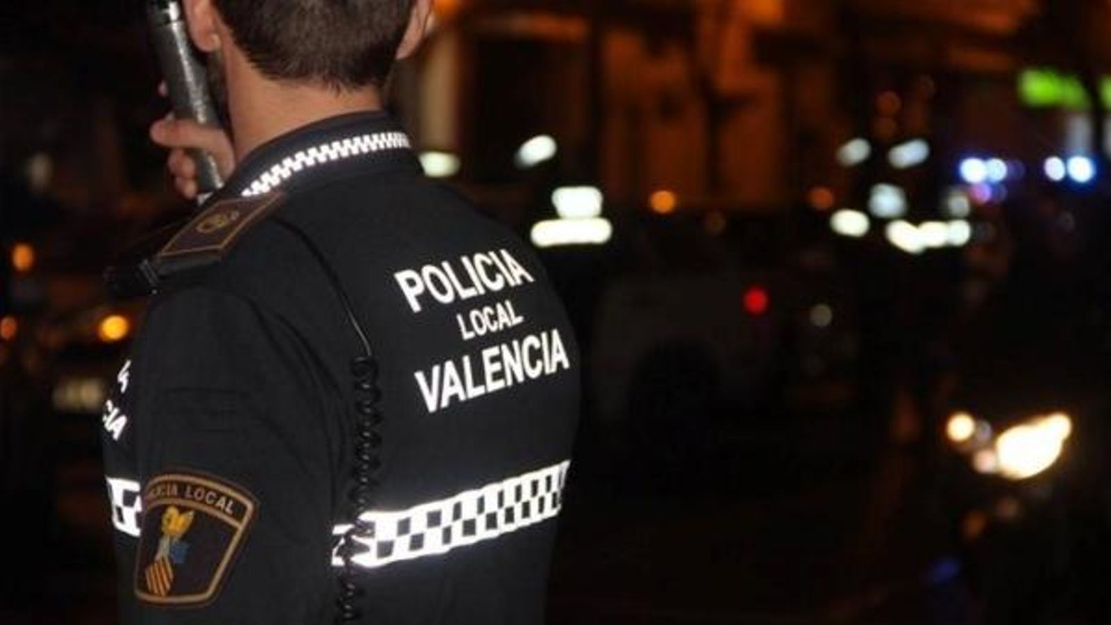 Detenen un home a València per agredir la parella