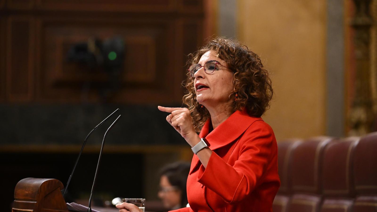 La ministra María Jesús Montero, este dijous en el faristol del Congrés