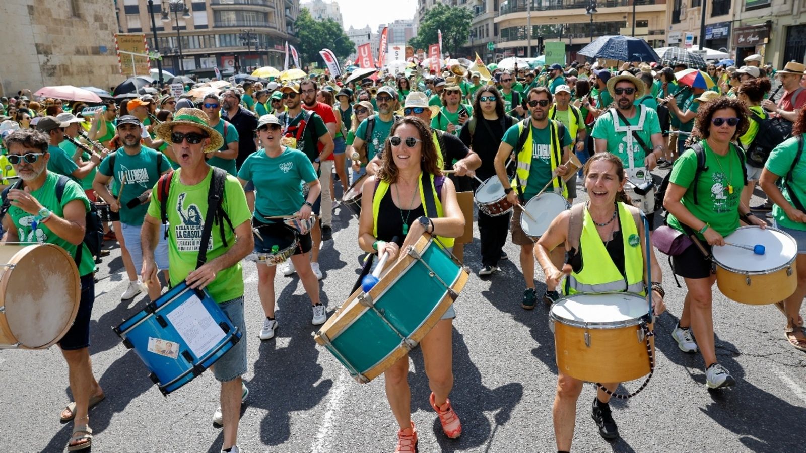 Manifestació de professors i professores d'este dimarts a València