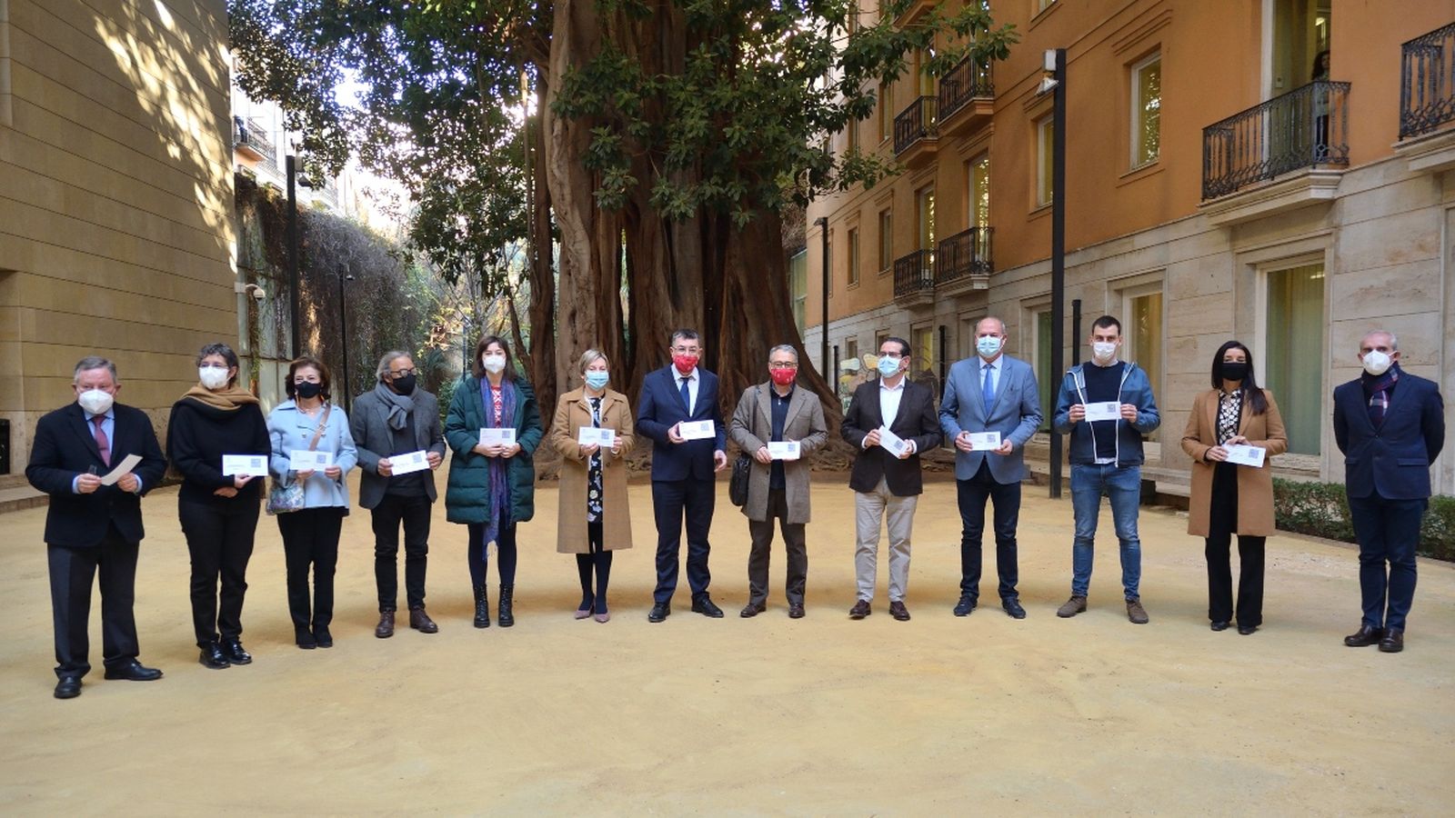 Entrega de la memòria de 2019 de la Sindicatura de Comptes en les Corts