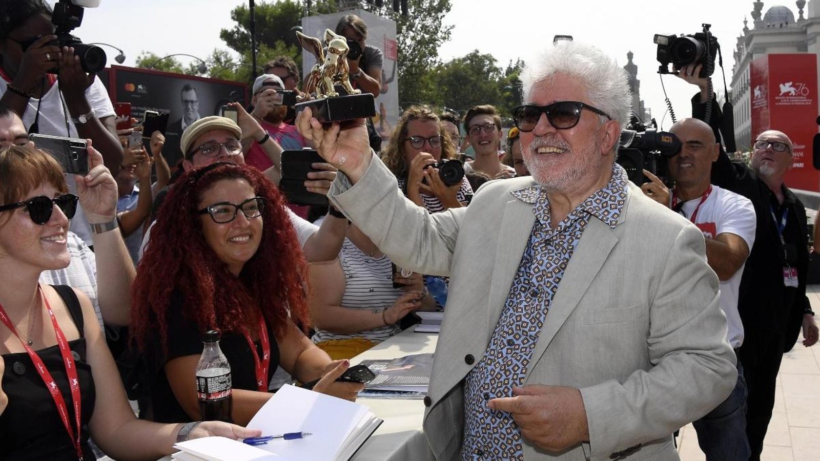 Pedro Almodóvar ha rebut el Lleó d’Or de la Mostra de Venècia