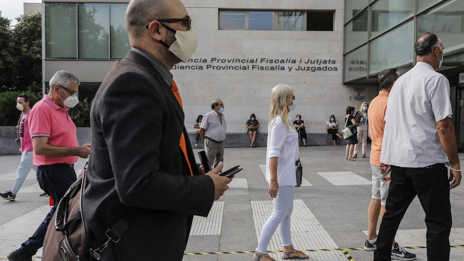 Entrada de la Ciutat de la Justícia, a València