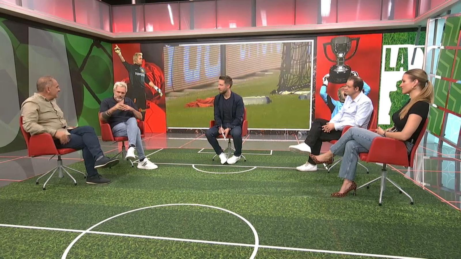 Santiago Cañizares ha sigut el convidat en el primer programa de 'La Banda' Santiago Cañizares ha sigut el convidat en el primer programa de 'La Banda'