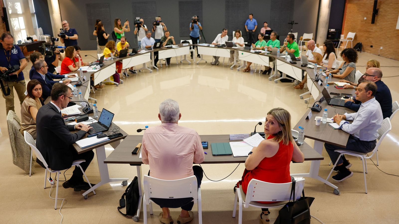 Reunió d'este dilluns entre la Conselleria d'Educació i els sindicats de la taula sectorial