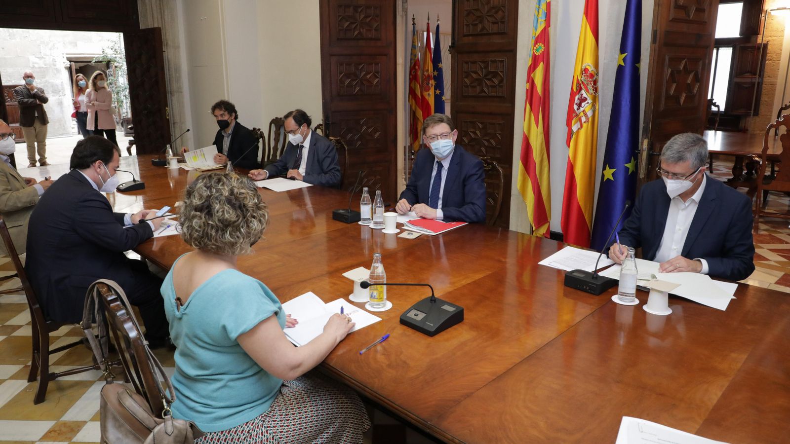 Reunió de seguiment de les ajudes de la Generalitat per a la Covid-19