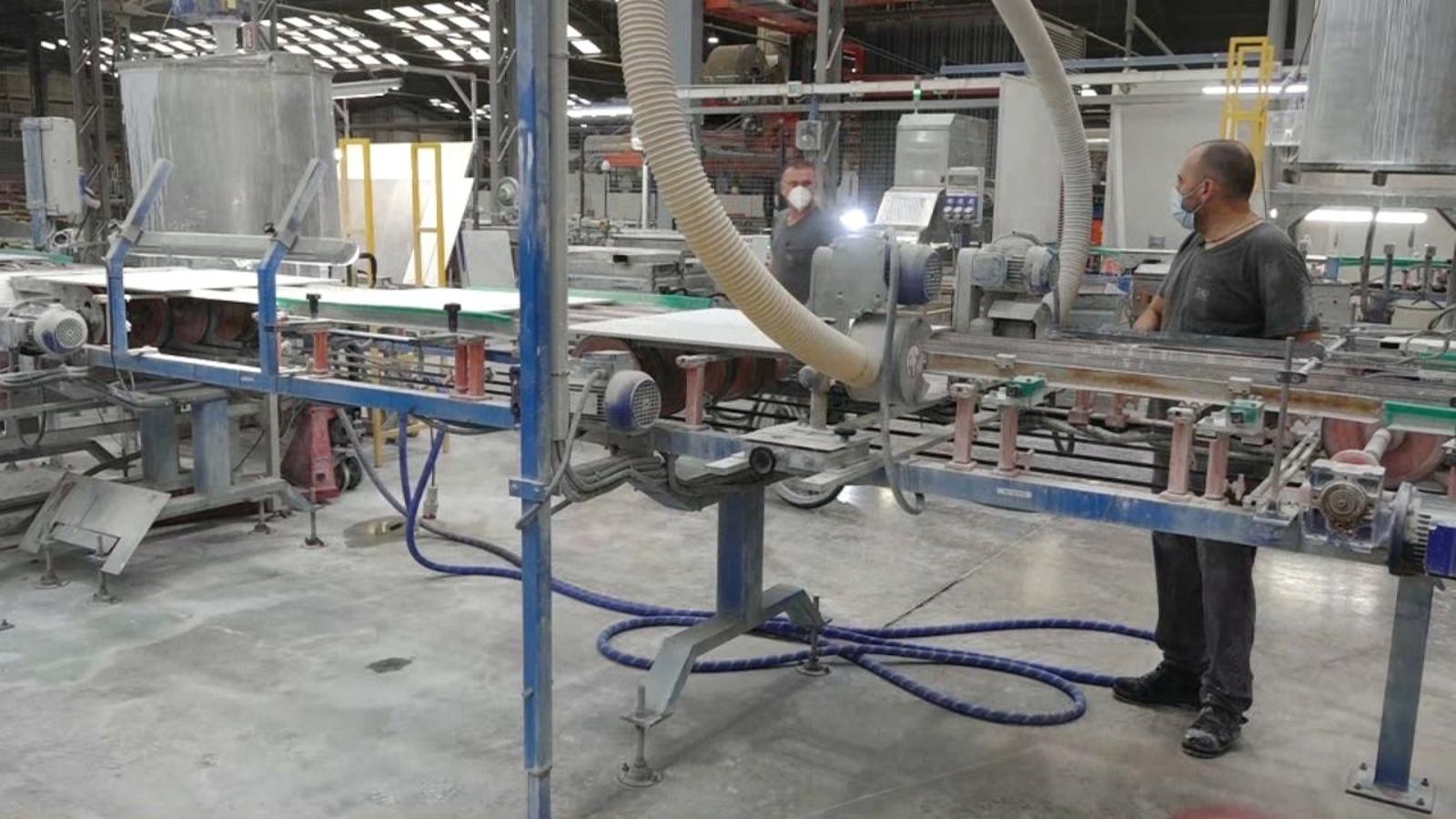 La pujada del preu del gas repercuteix directament sobre el sector tauleller i dels esmalts