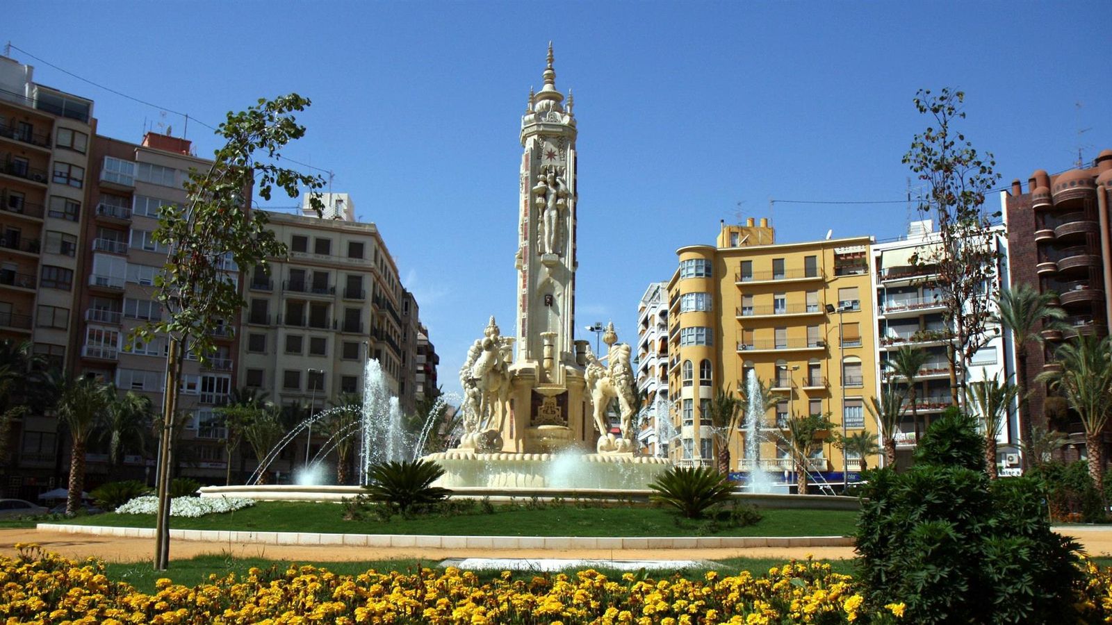Plaça dels Estels d'Alacant, on tradicionalment es disparen les 'mascletaes'