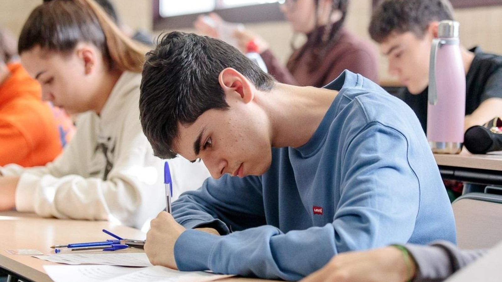 En total, més de 24.000 valencias i valencianes es van presentar a la convocatòria ordinària de la PAU