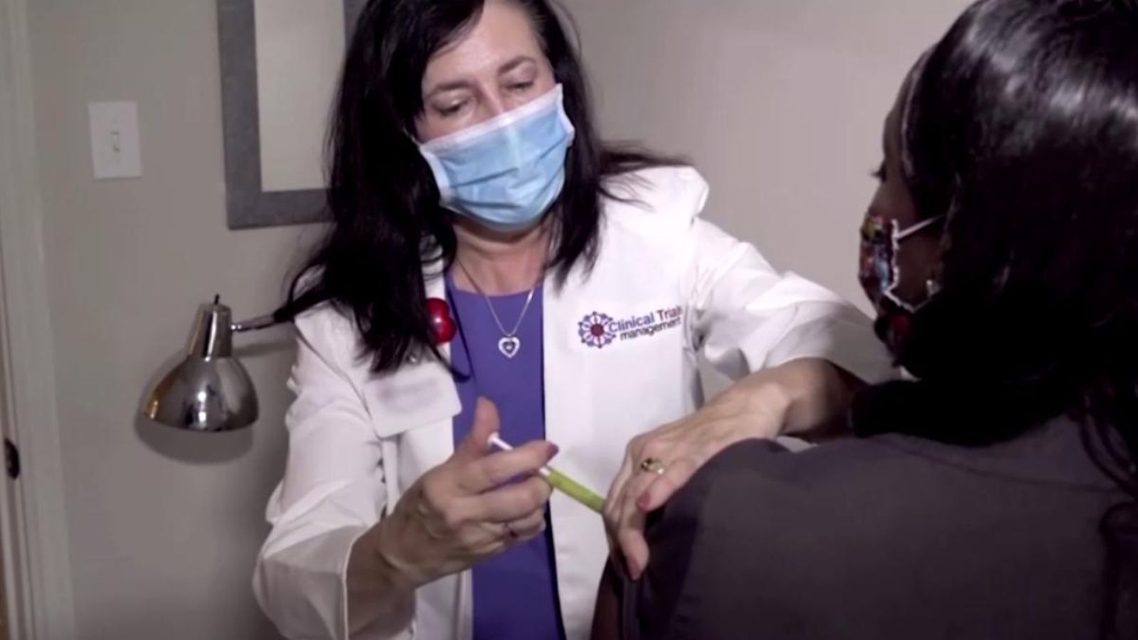 Més de 60.000 voluntaris participen dels assajos clínics de la vacuna de la farmacèutica Janssen