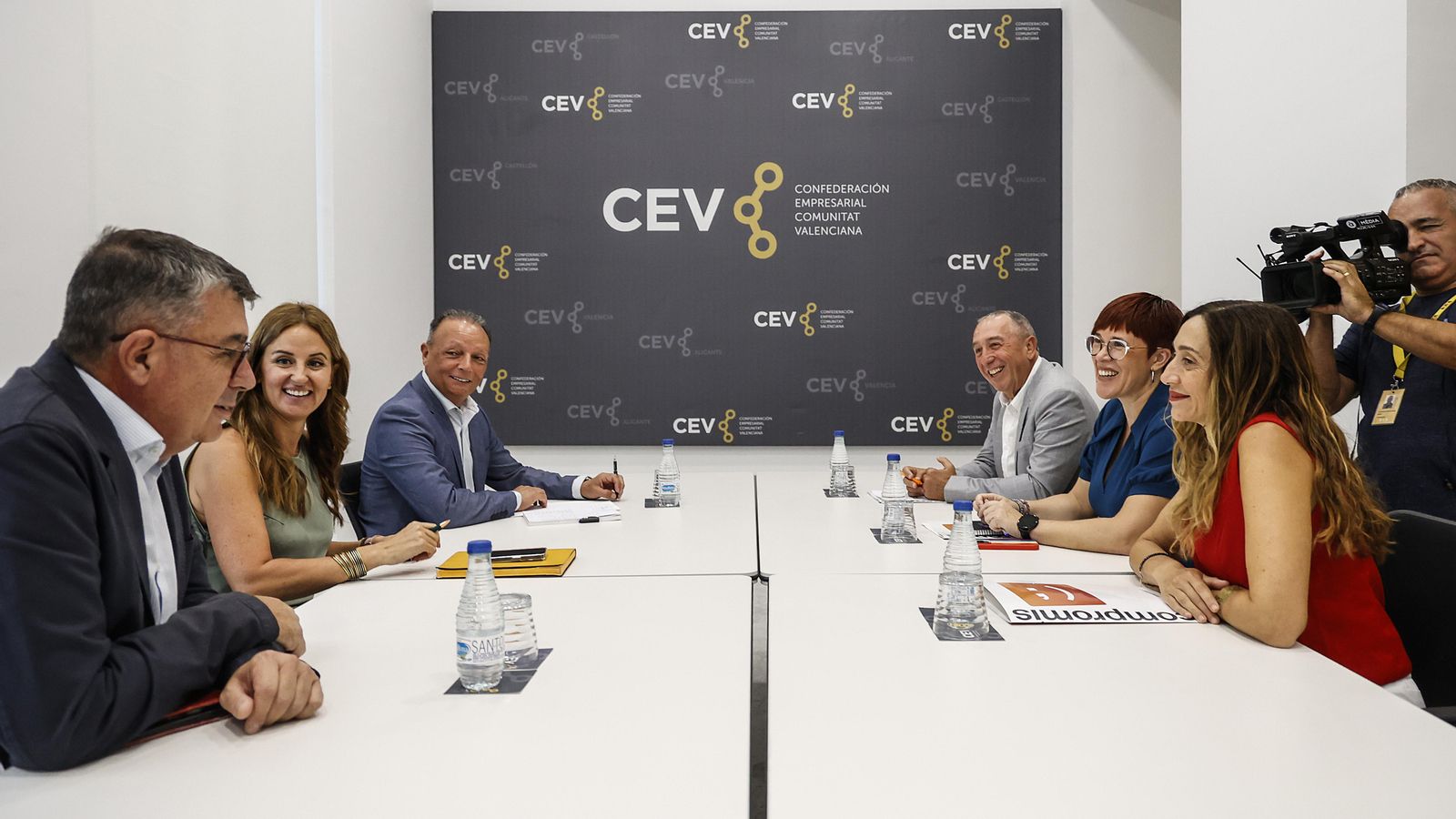 Reunió entre la patronal valenciana i responsables de Compromís, este dilluns
