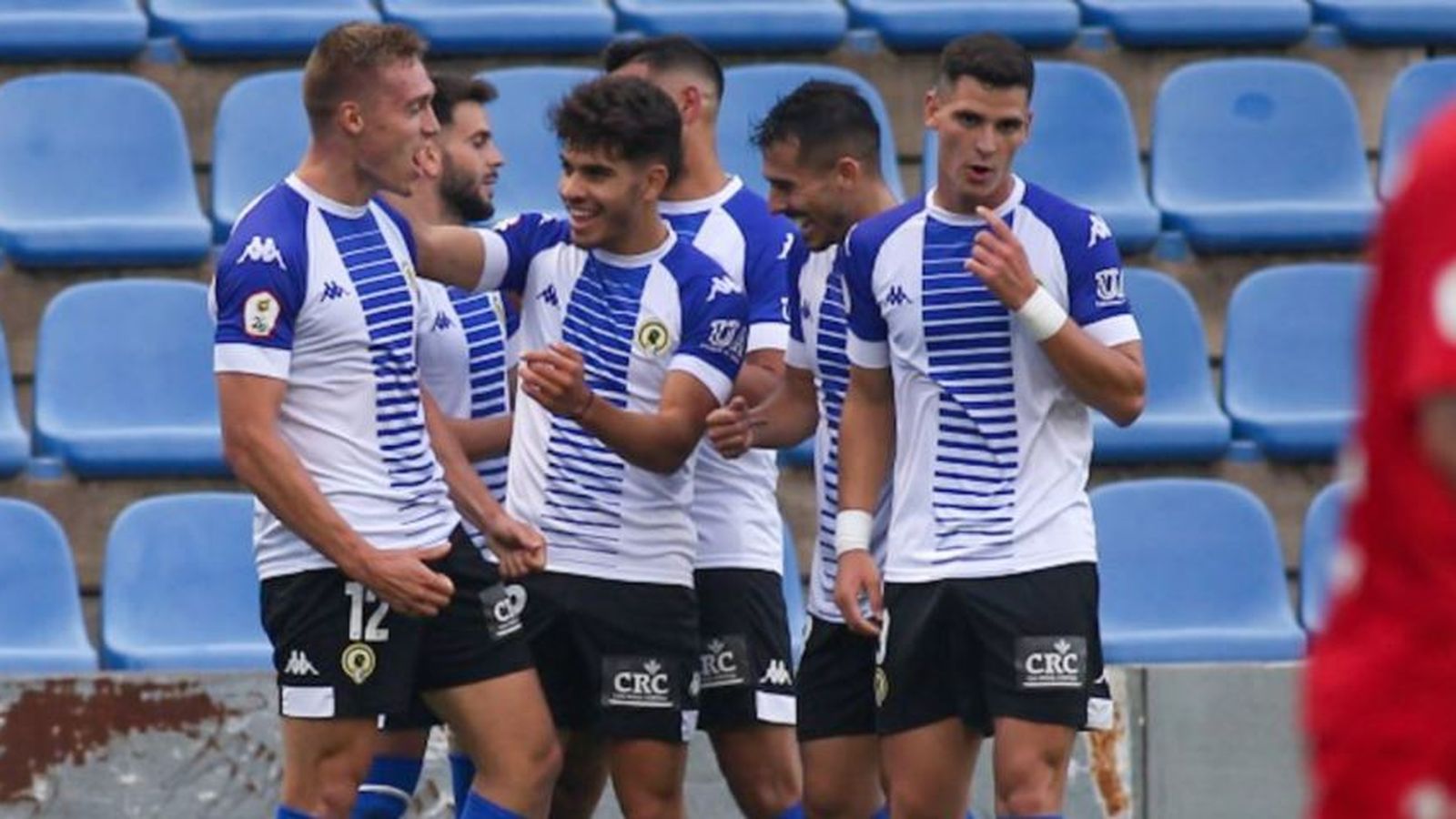 Els jugadors de l'Hèrcules celebren un gol contra el Lleida
