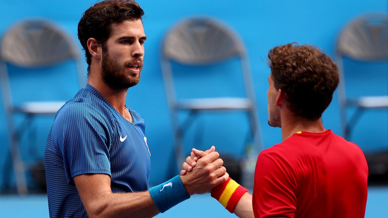 Carreño felicita Khachanov pel triomf en semifinals