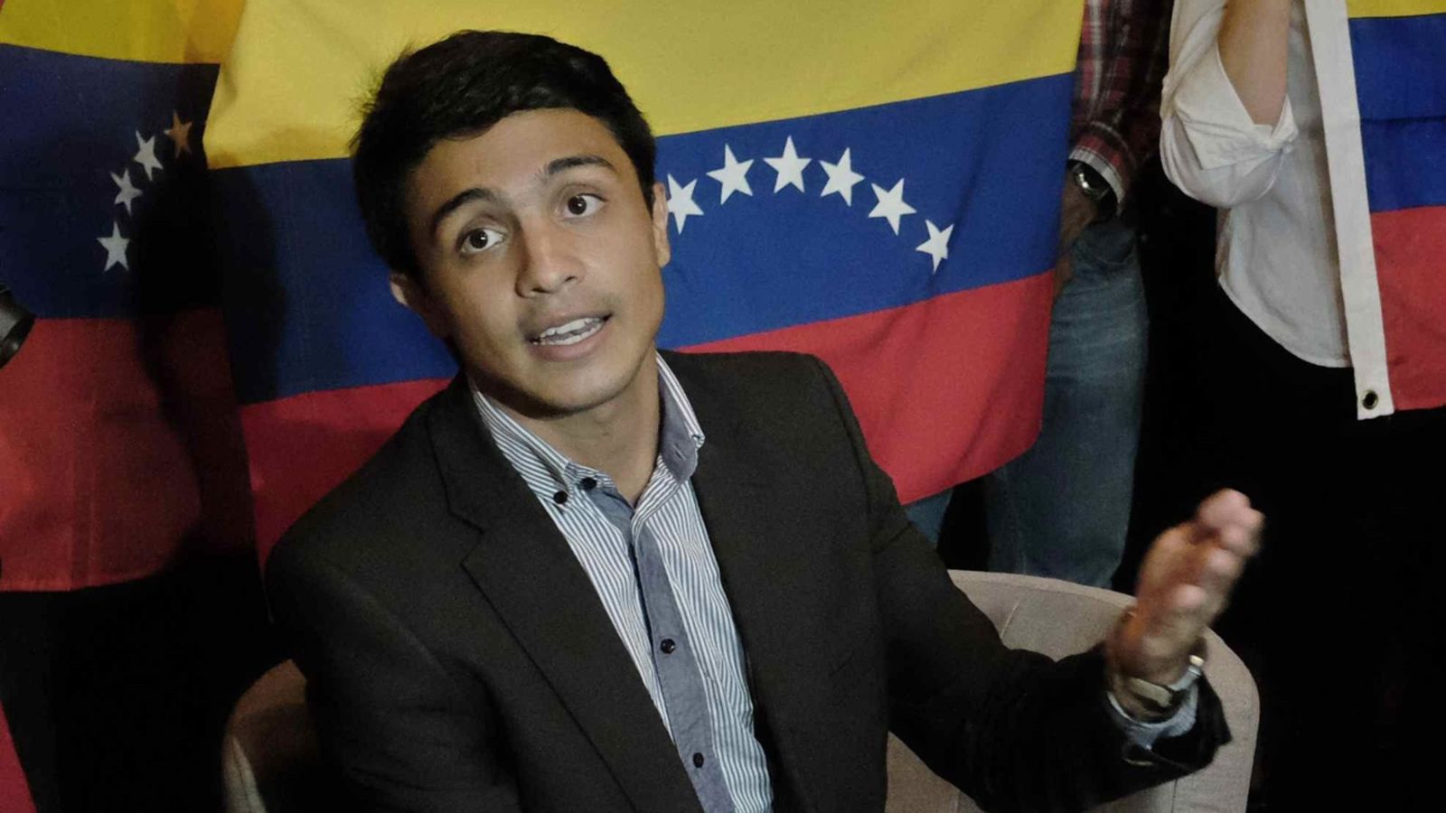 Lorent Saleh, durant una reunió a Costa Rica el 13 de febrer 2014