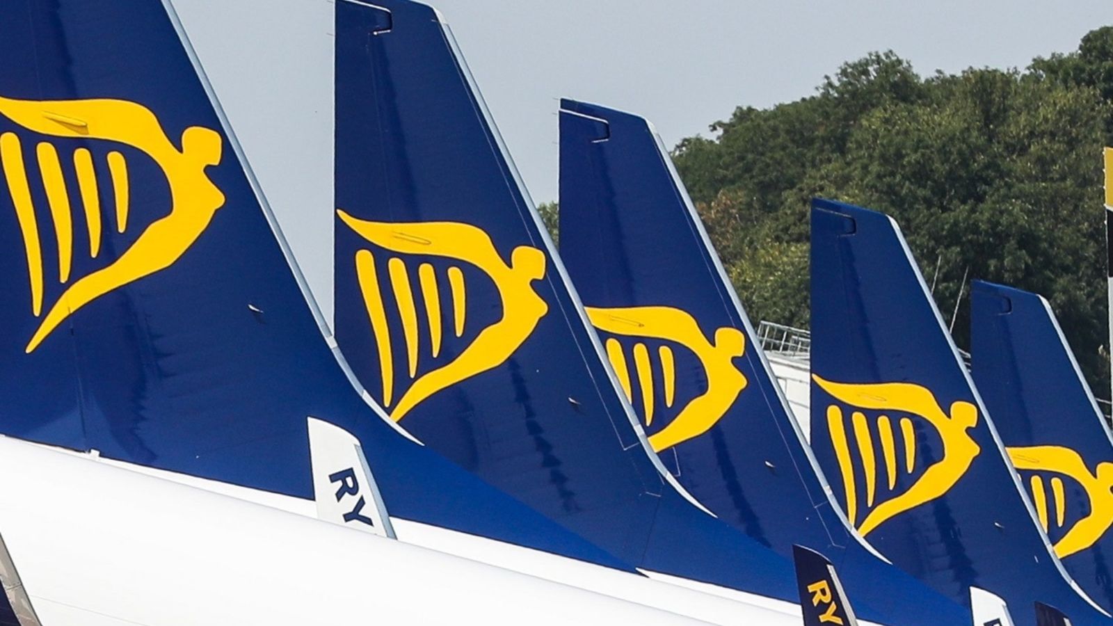Avions de Ryanair a la pista d'aterratge