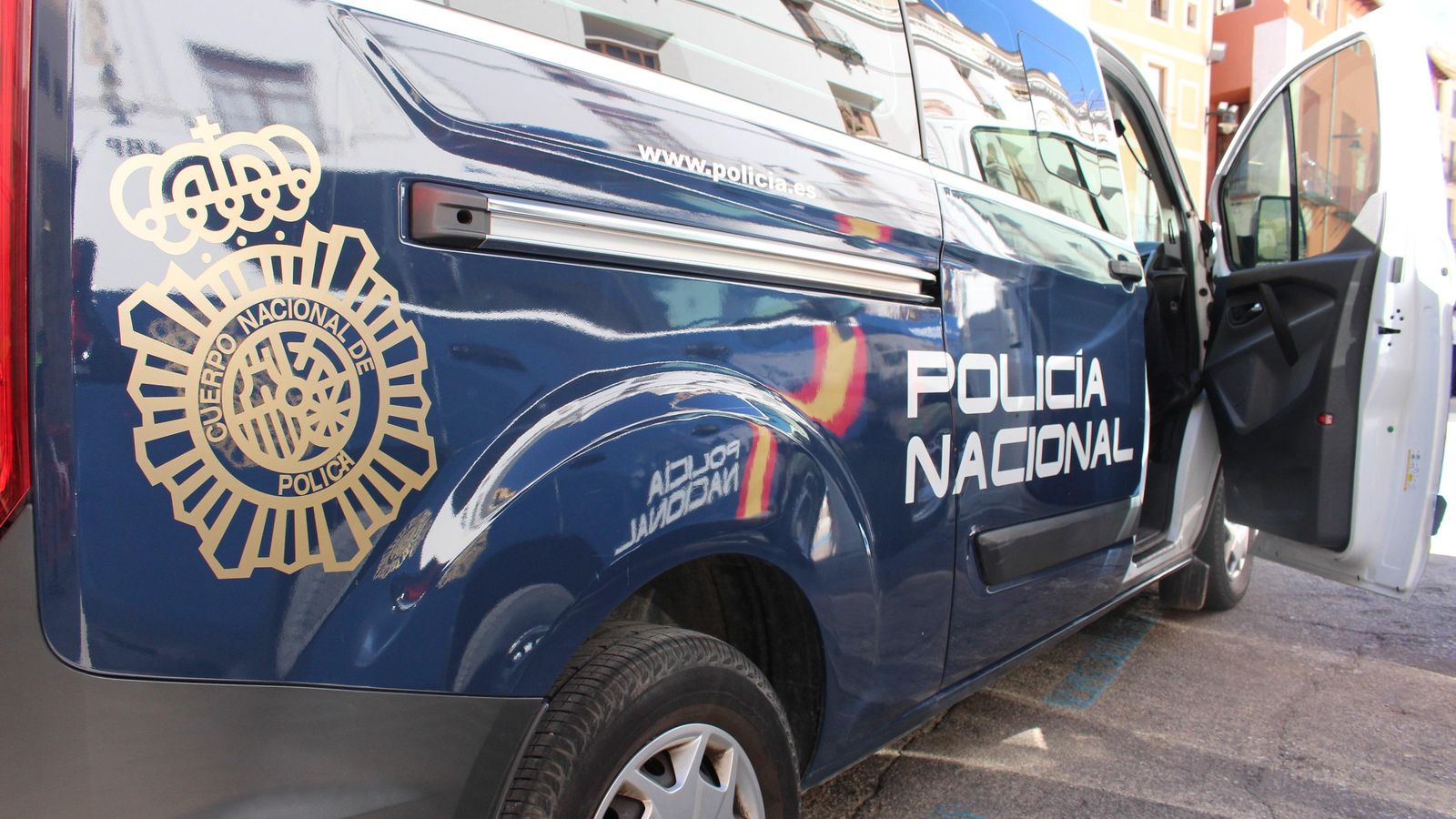 Un vehicle de la Policia Nacional en una imatge d'arxiu