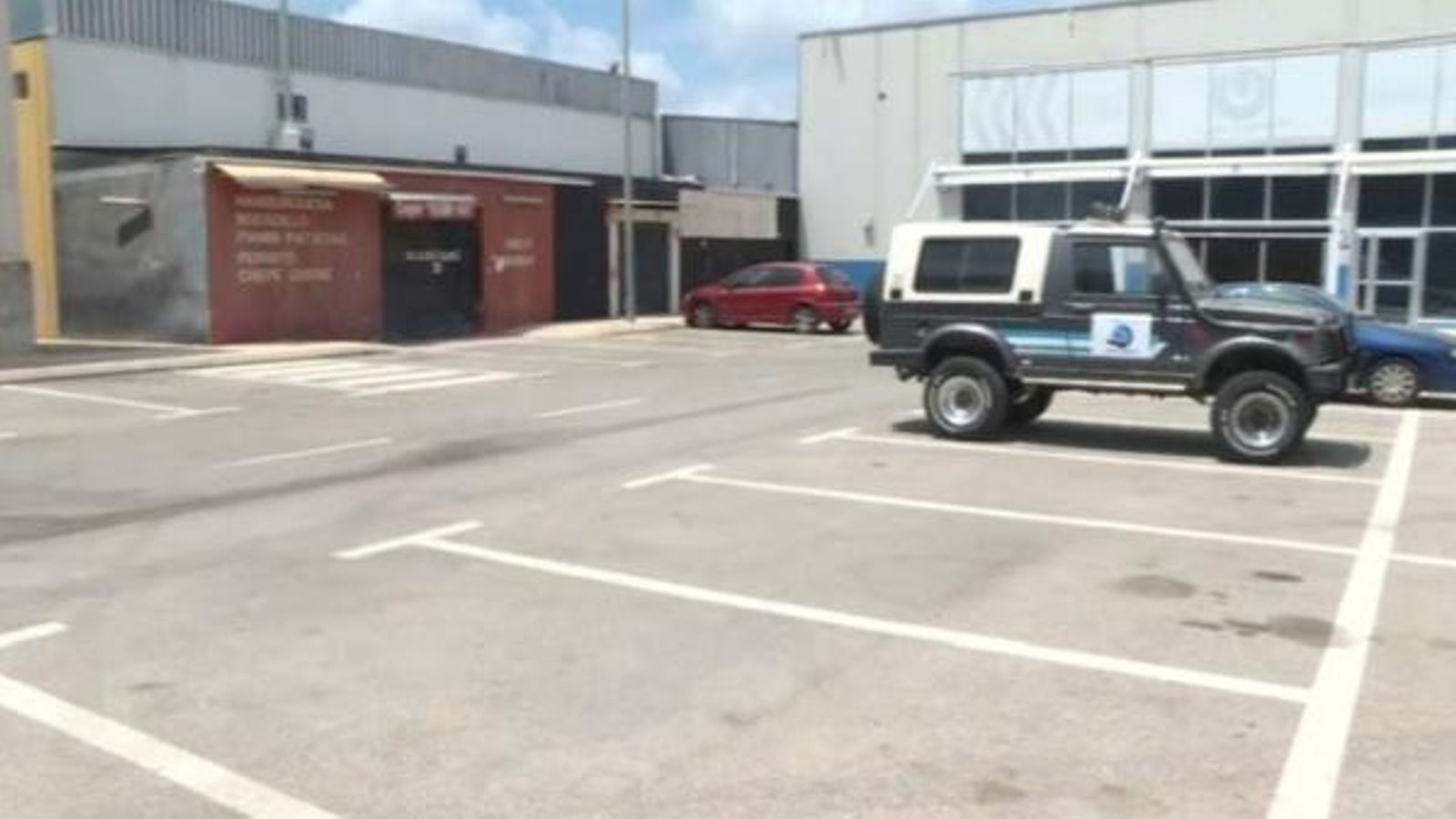 L'agressió va passar en un cotxe estacionat en un aparcament.