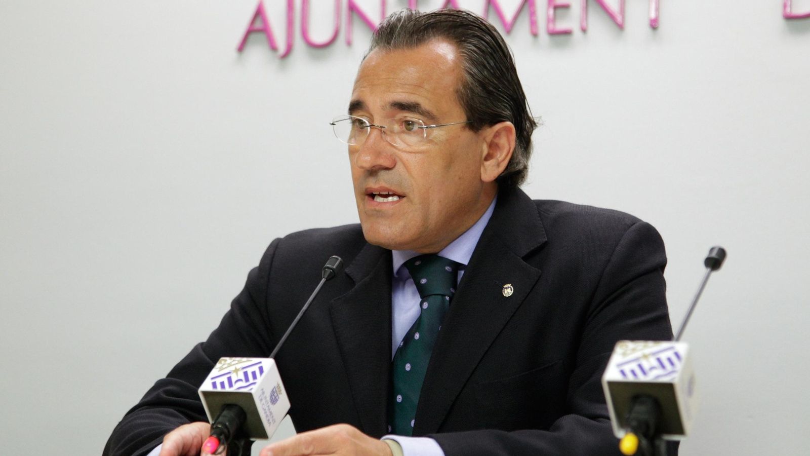 Qui era Arturo Torró?