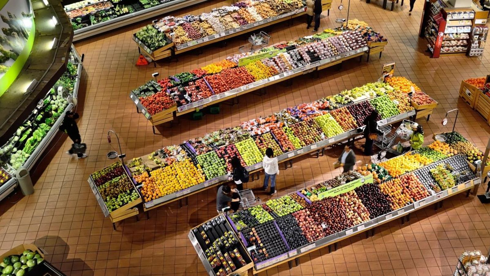 Hisenda intervé 75 mercats centrals de fruita en 13 comunitats autònomes per frau fiscal
