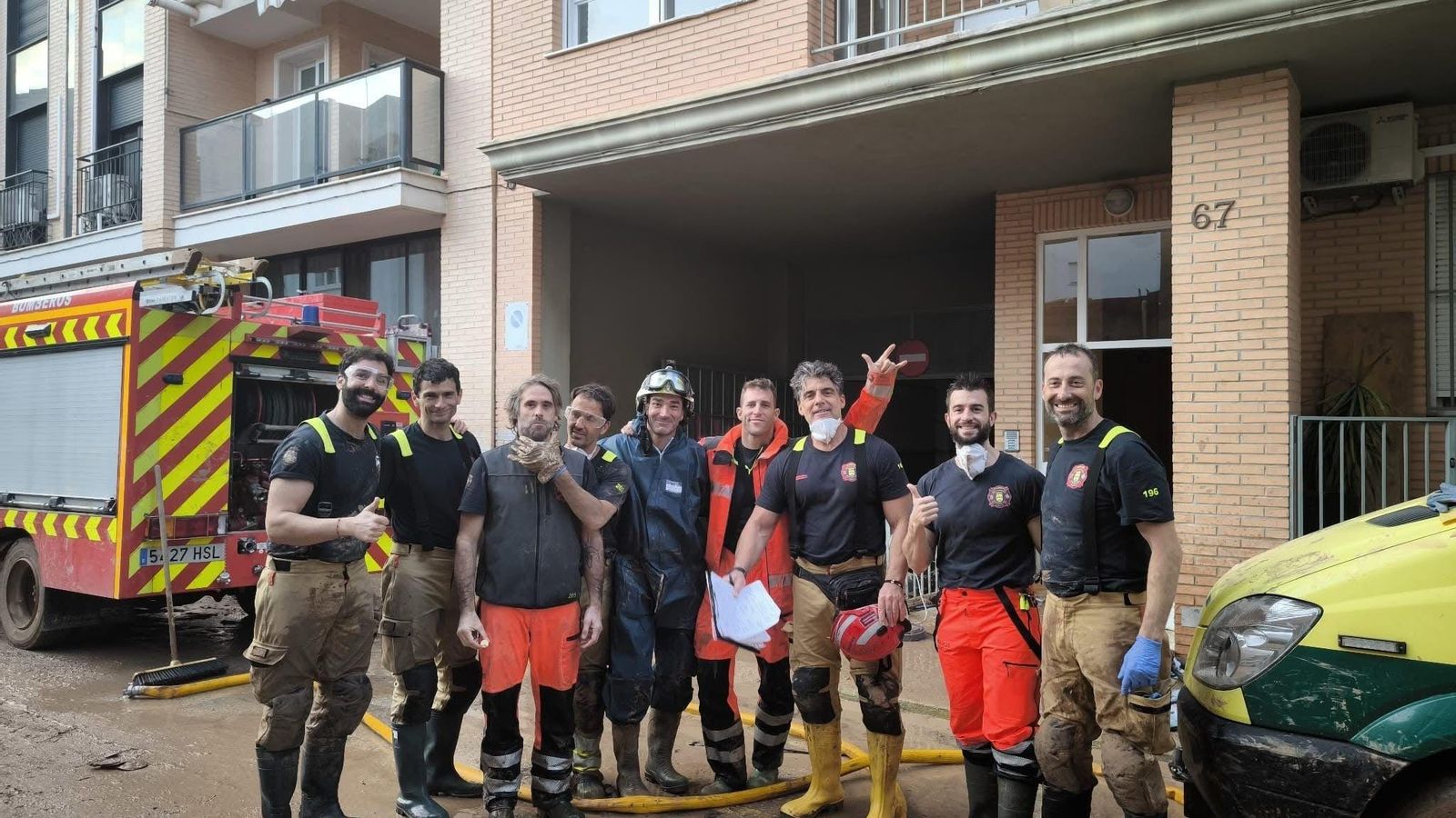 Sergio B. de 27 anys, és el primer per l'esquerra